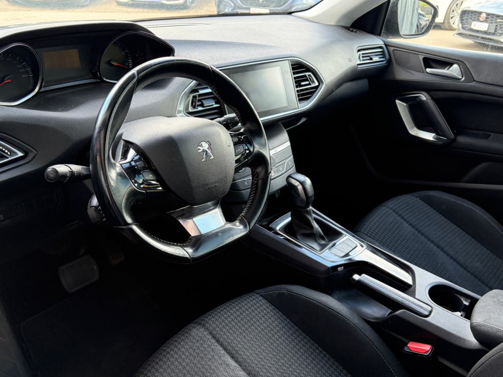PEUGEOT 308 1.2 Pure Tech Active-image-3