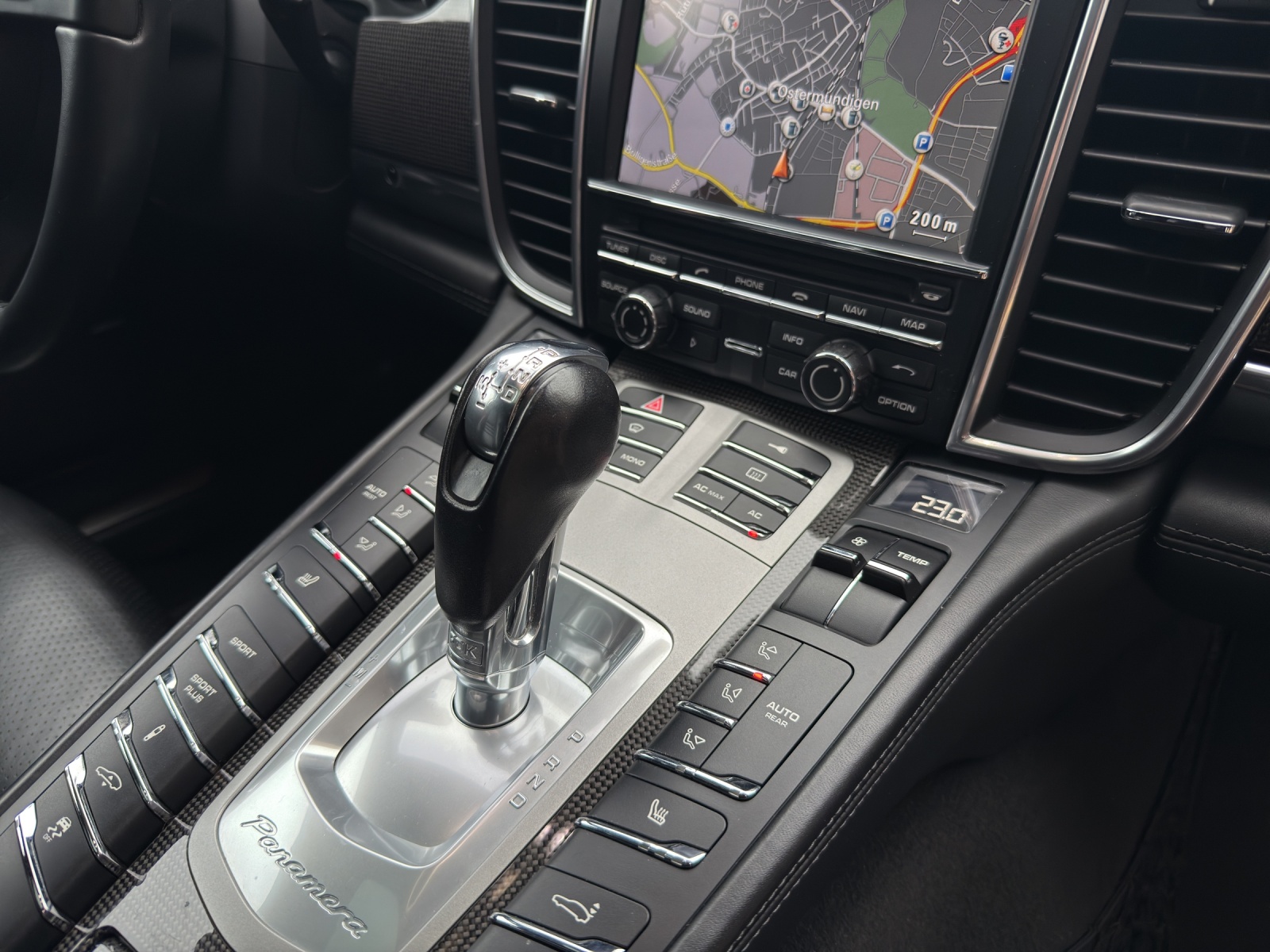 PORSCHE Panamera Turbo 4.8 PDK-image-8