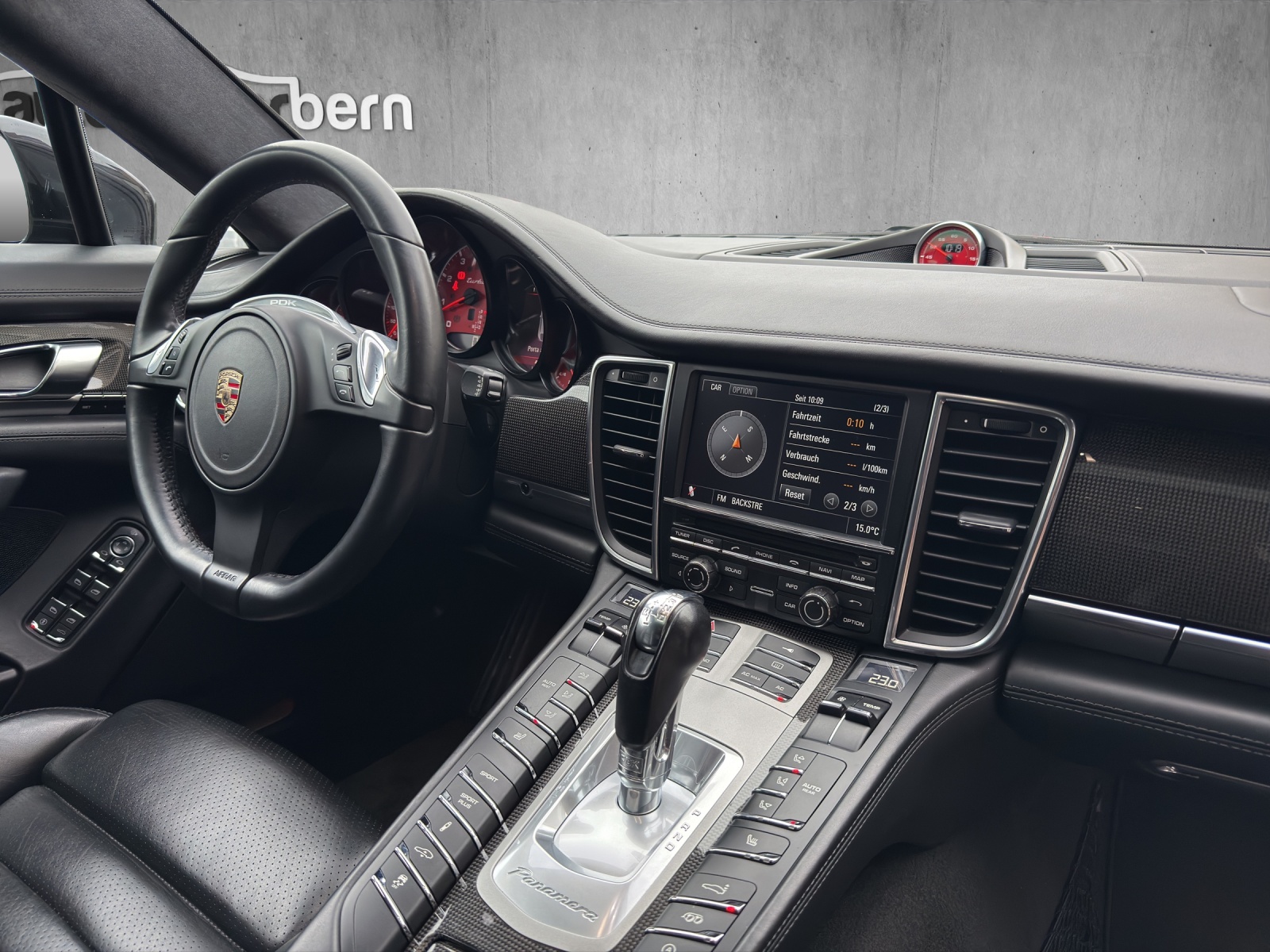 PORSCHE Panamera Turbo 4.8 PDK-image-7