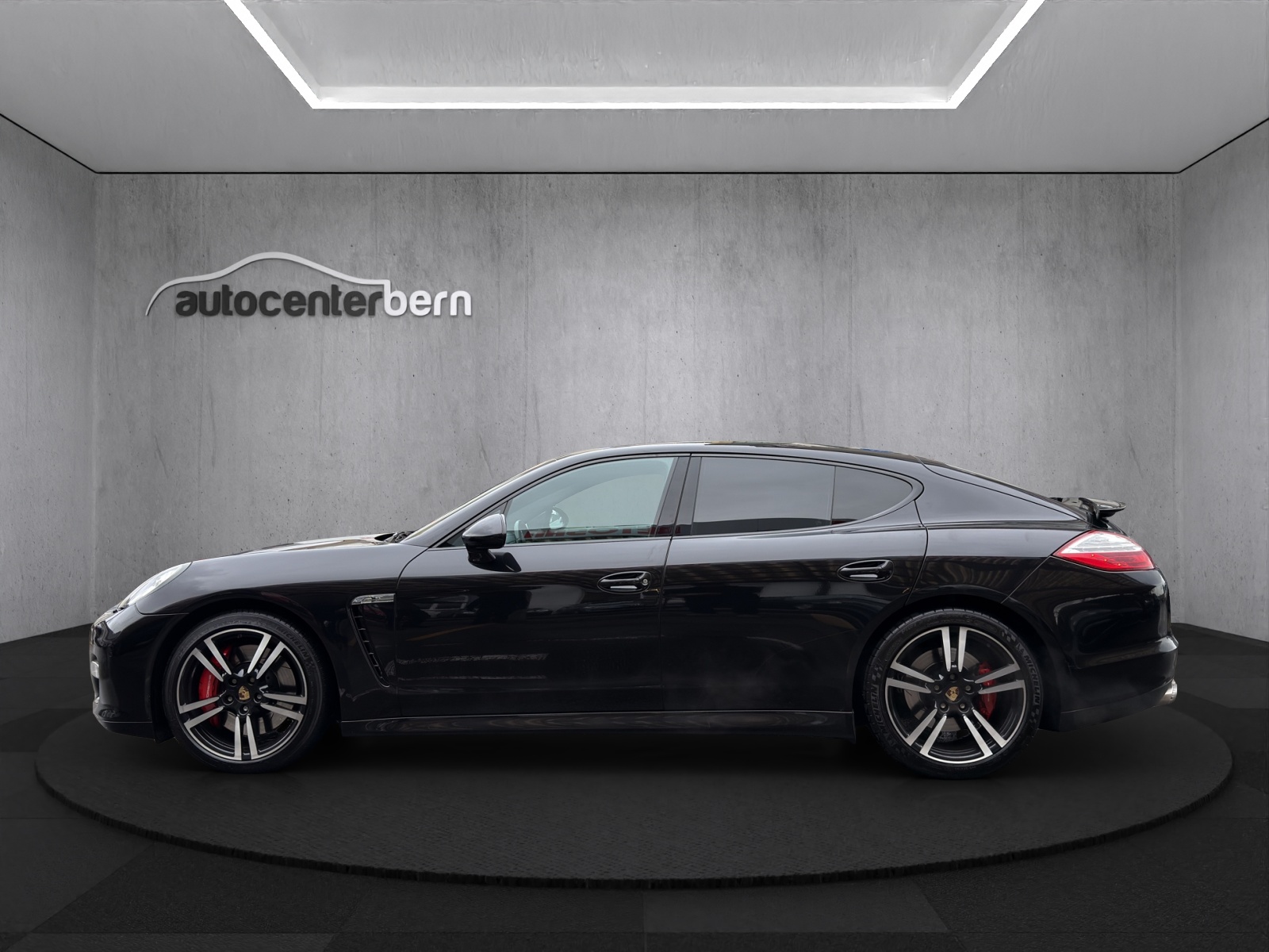 PORSCHE Panamera Turbo 4.8 PDK-image-3
