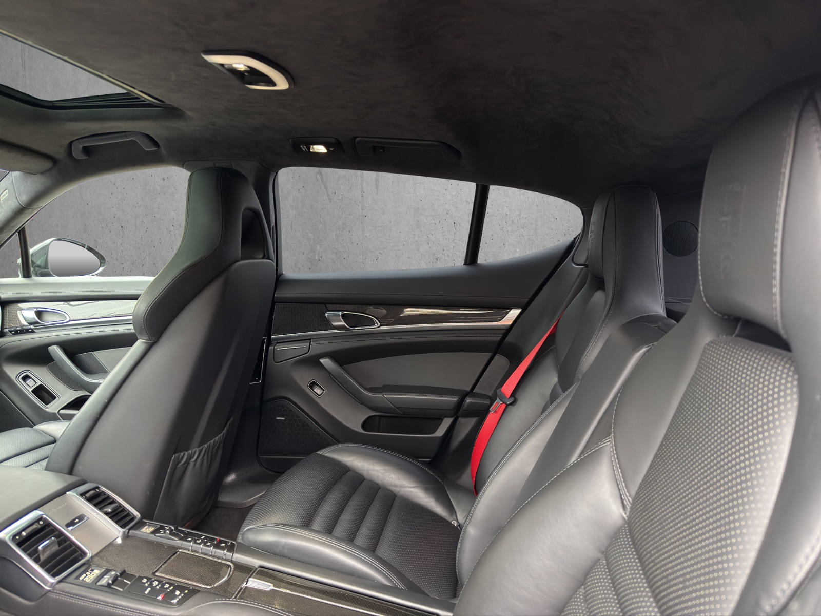 PORSCHE Panamera Turbo 4.8 PDK-image-11