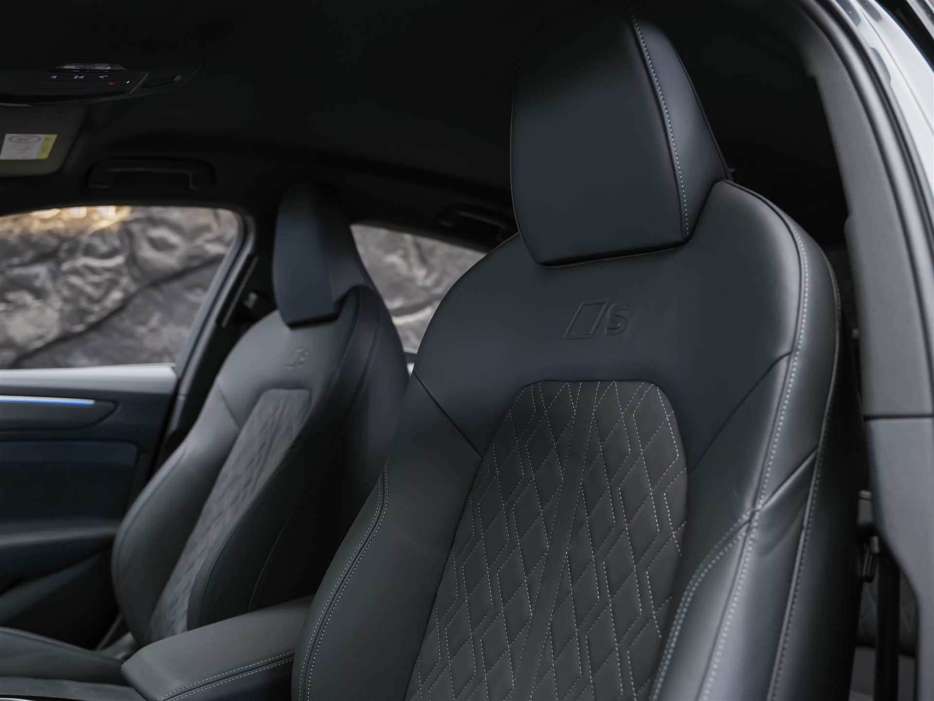 AUDI A6 2.0 TDI quattro S-Tronic *EDITION ONE*Werksgarantie*360° Kamera*Abstandsregler*-image-10