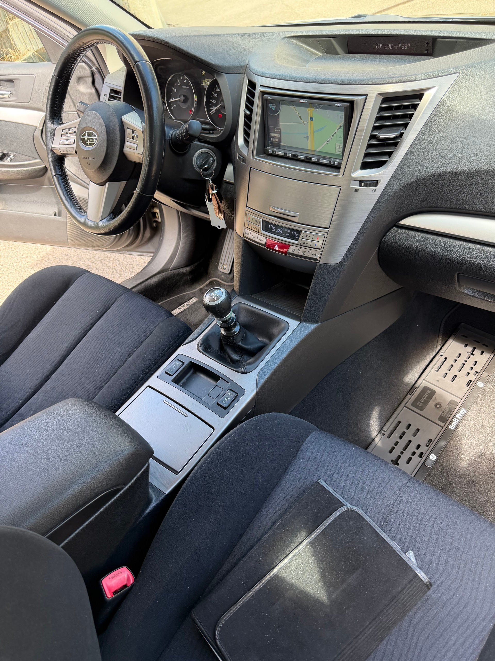 SUBARU Outback 2.5i Swiss Special AWD-image-4