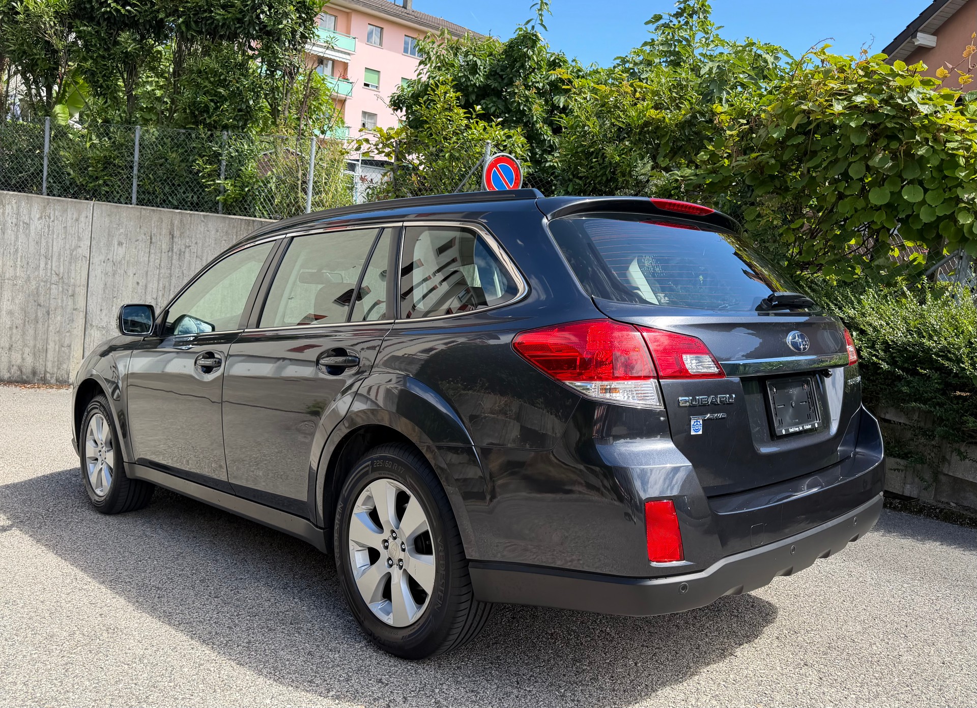 SUBARU Outback 2.5i Swiss Special AWD-image-2