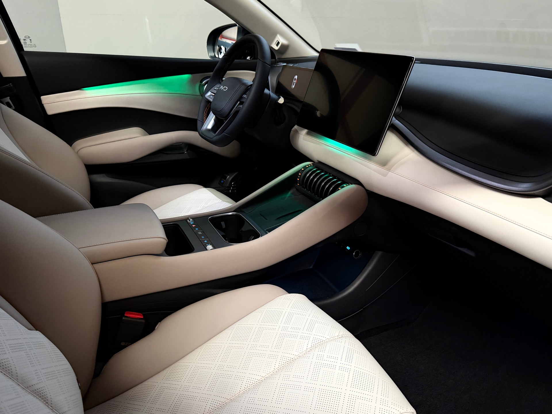 BYD Atto 3 EVO 74.8 kWh Excellence AWD-image-19