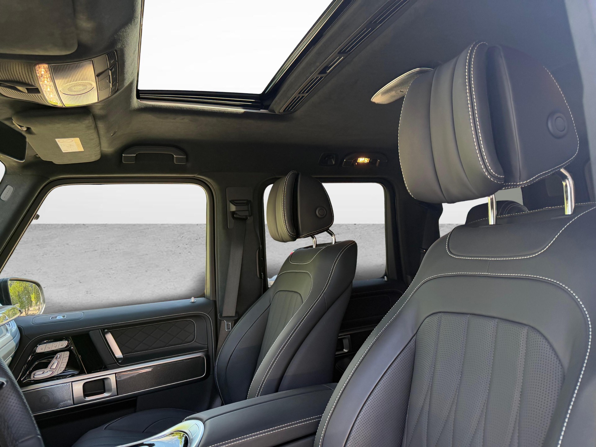 MERCEDES-BENZ G 450 d AMG Line Manufaktur-showroom-element-3