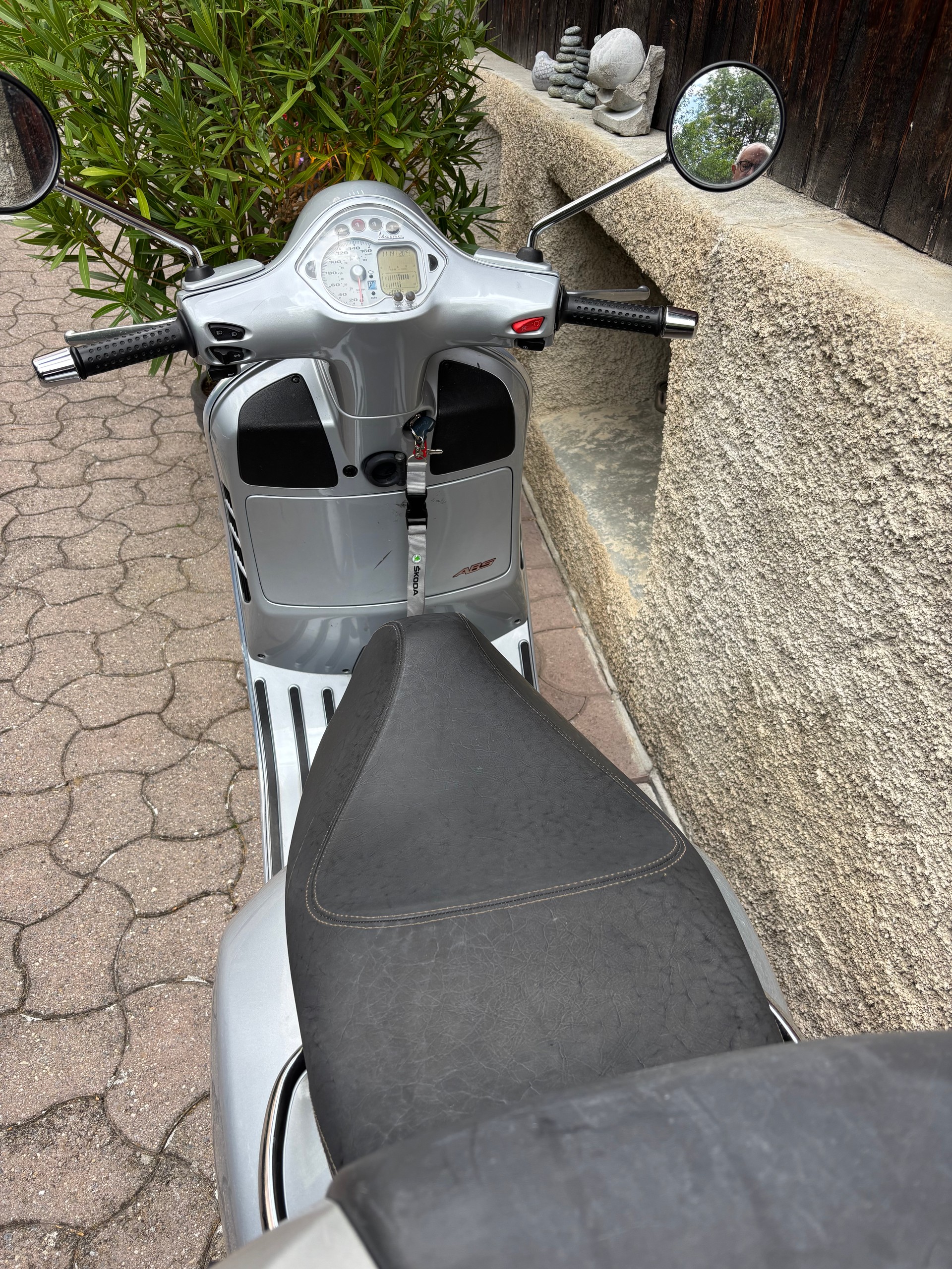 PIAGGIO Vespa GTS 250 i.e. ABS-image-3