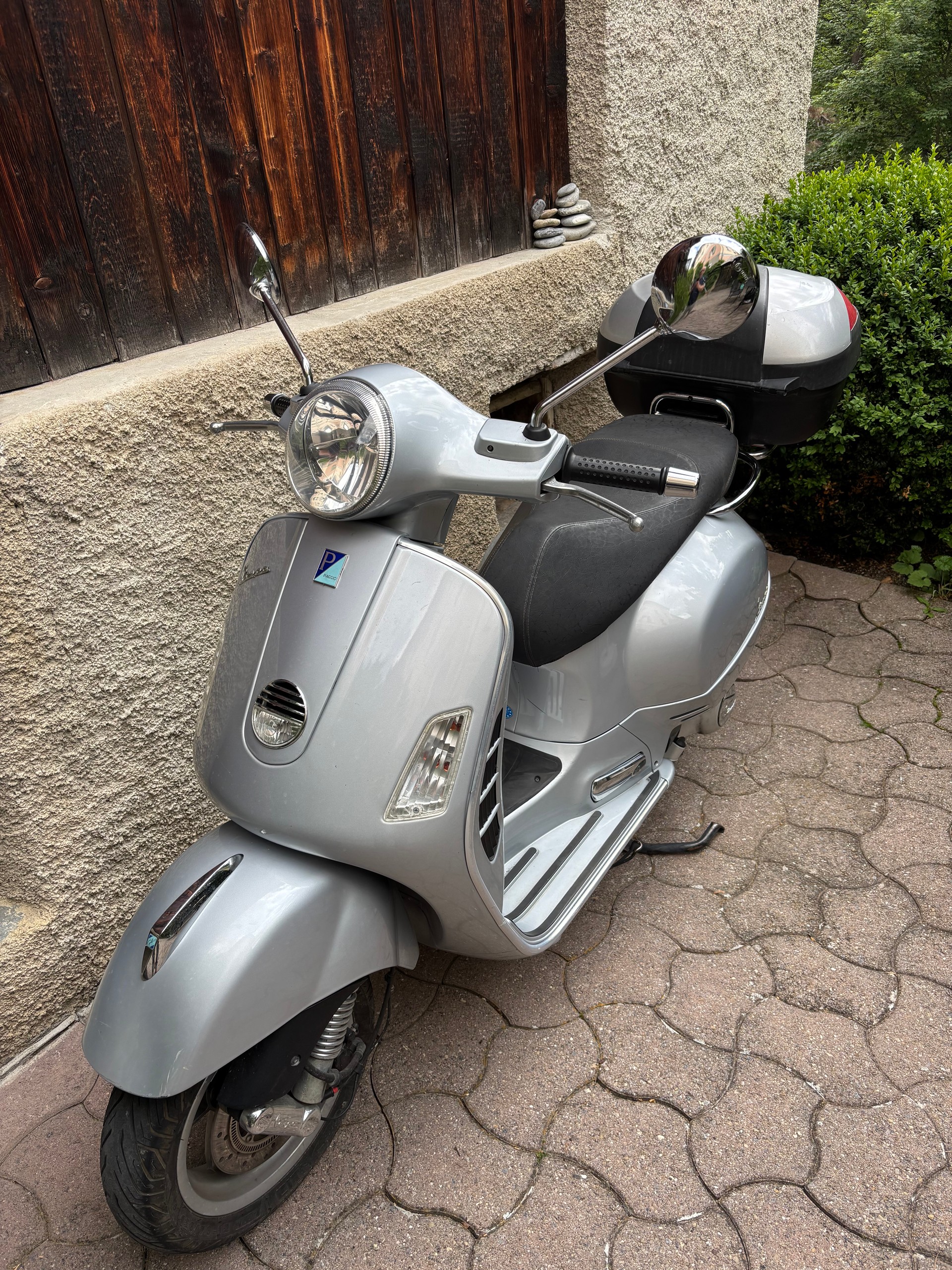 PIAGGIO Vespa GTS 250 i.e. ABS-image-0
