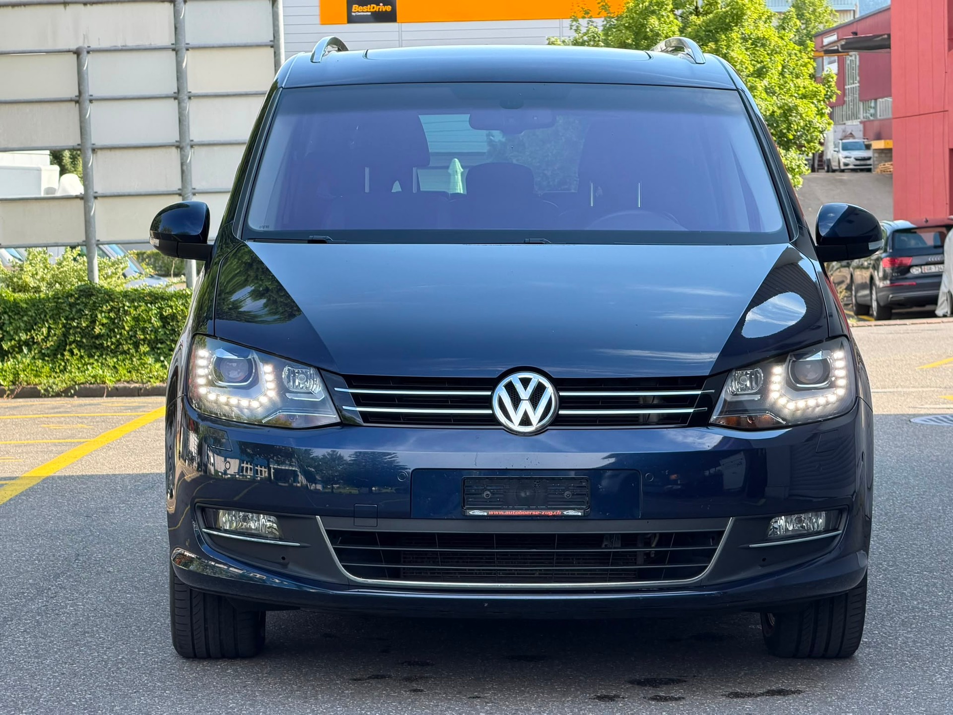 VW Sharan 2.0 TSI Highline DSG*7 Plätzer*-showroom-element-2