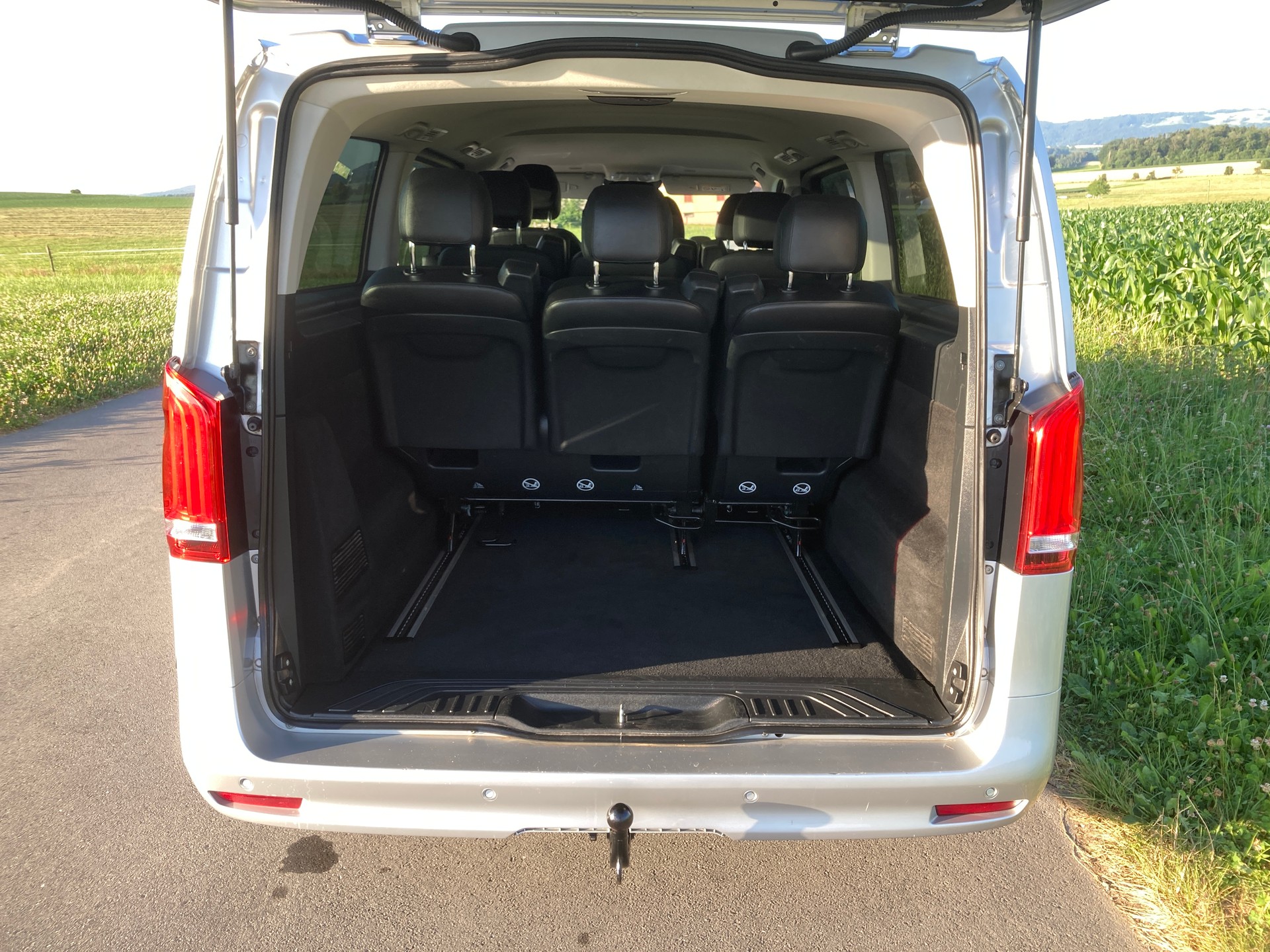 MERCEDES-BENZ Vito 119 CDI Extralang Select Tourer 4M 9G-Tronic mit Anhängerkupplung-image-6
