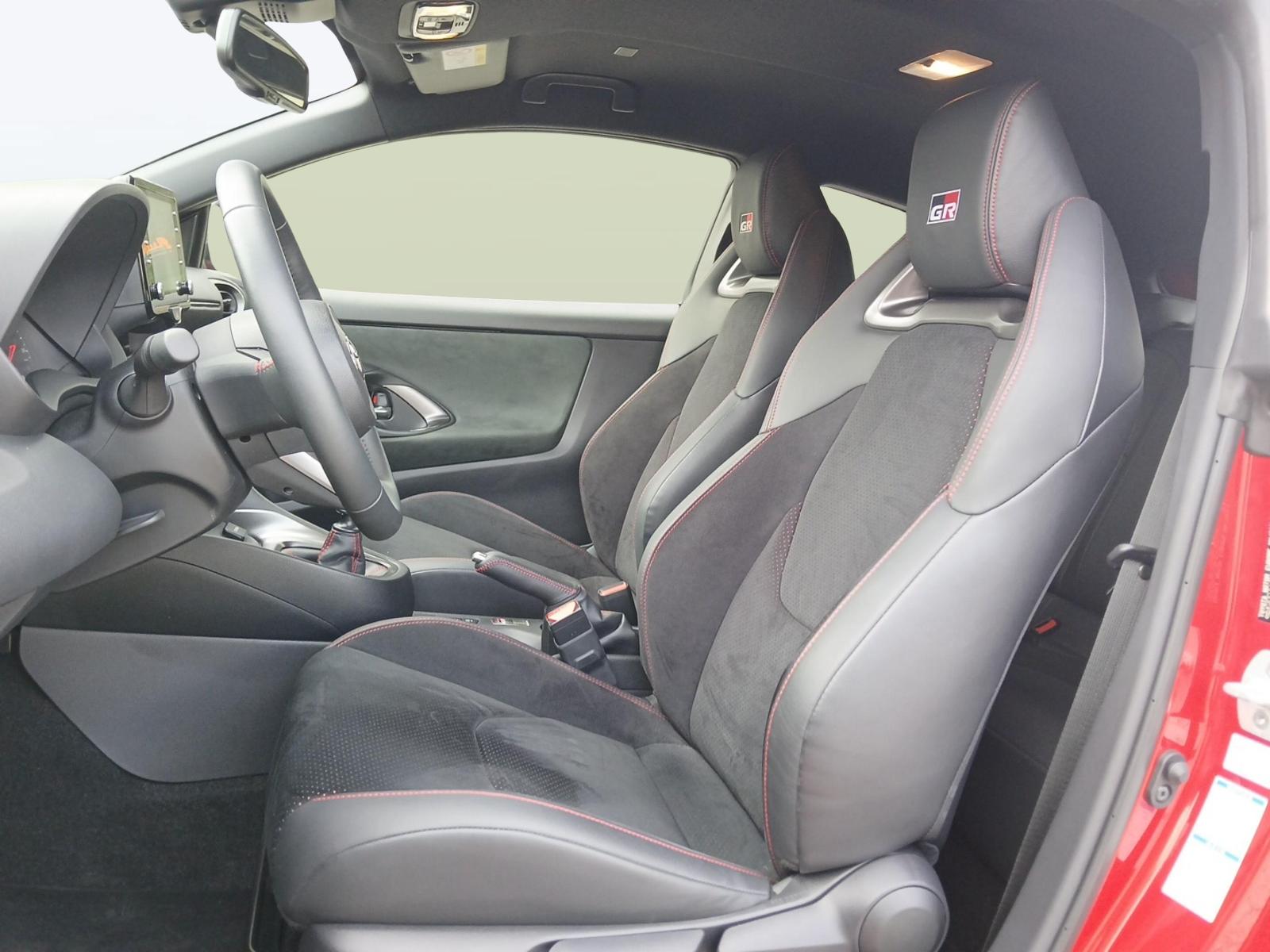TOYOTA GR Yaris 1.6 Turbo Sport 4x4-image-9