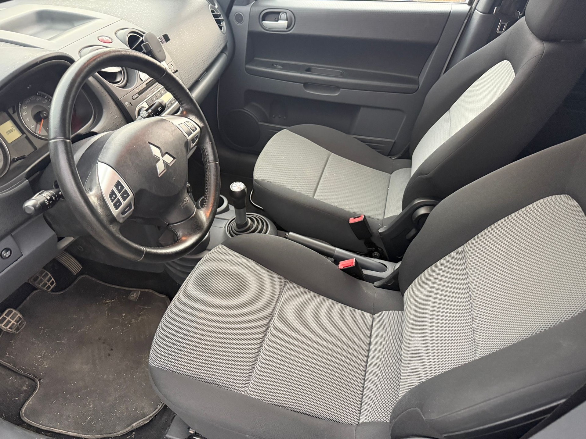 MITSUBISHI Colt 1.3 16V Goal-image-7