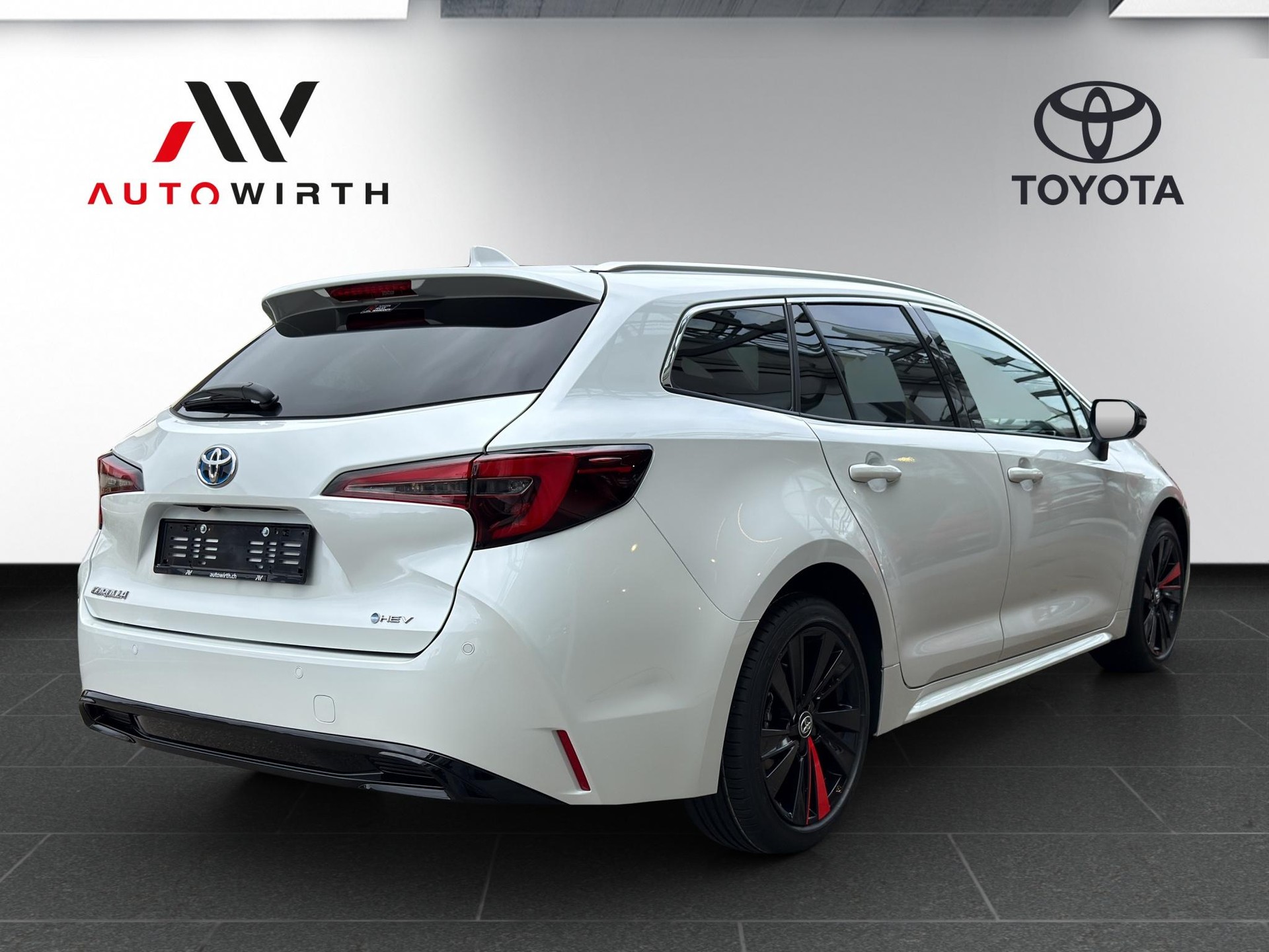 TOYOTA Corolla Touring Sports 2.0 HSD Swiss Edition-image-4