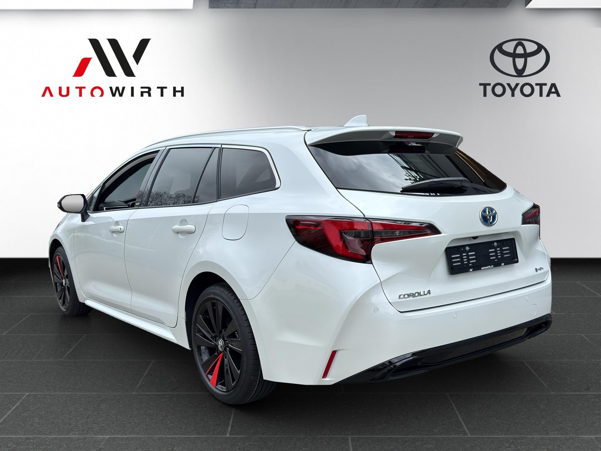 TOYOTA Corolla Touring Sports 2.0 HSD Swiss Edition-image-6