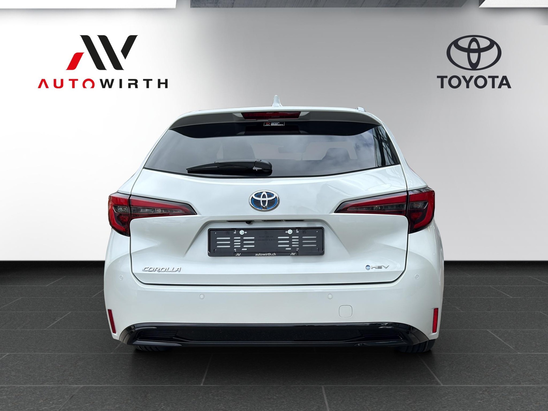 TOYOTA Corolla Touring Sports 2.0 HSD Swiss Edition-image-5