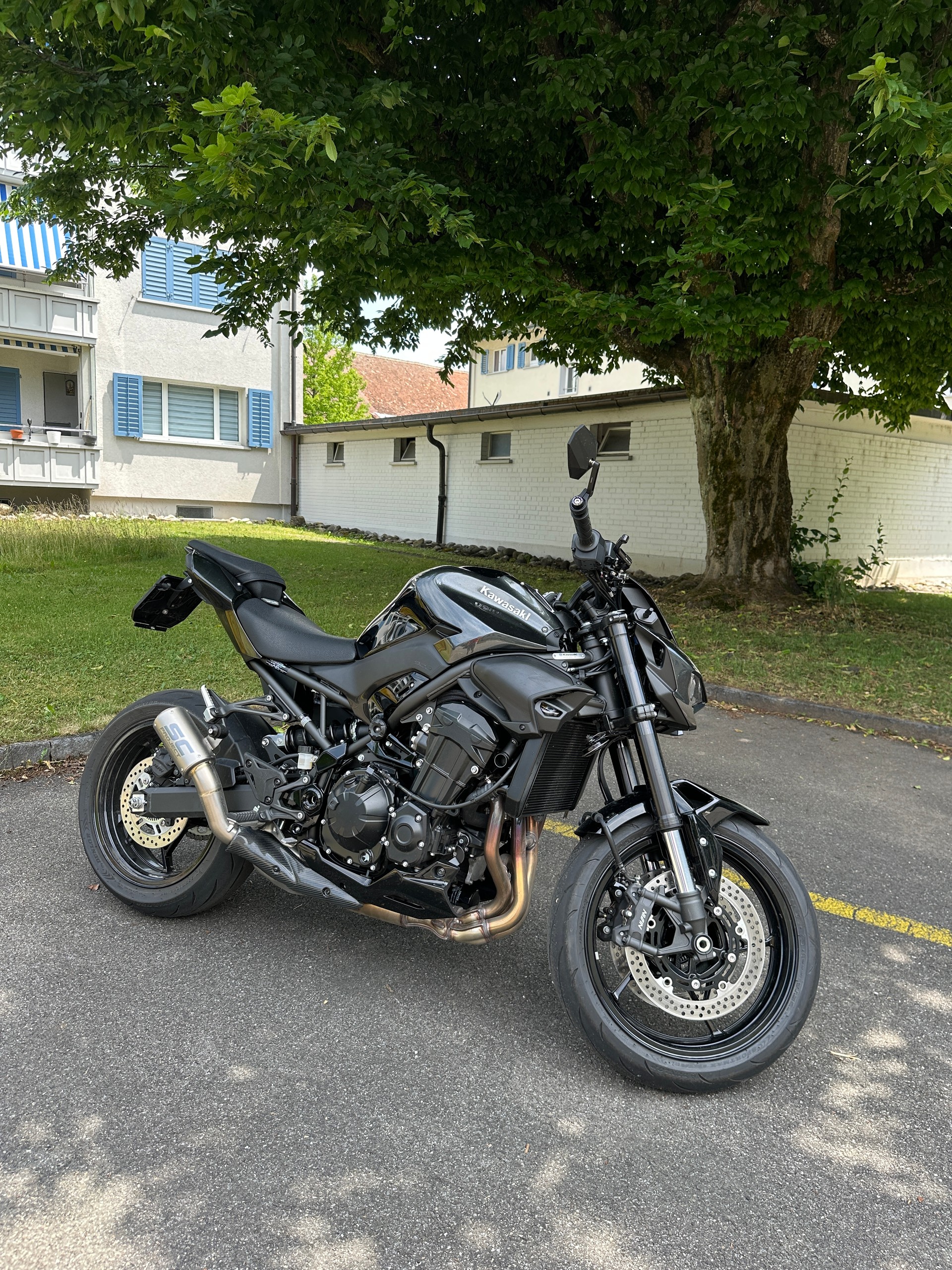 KAWASAKI Z 900-image-1