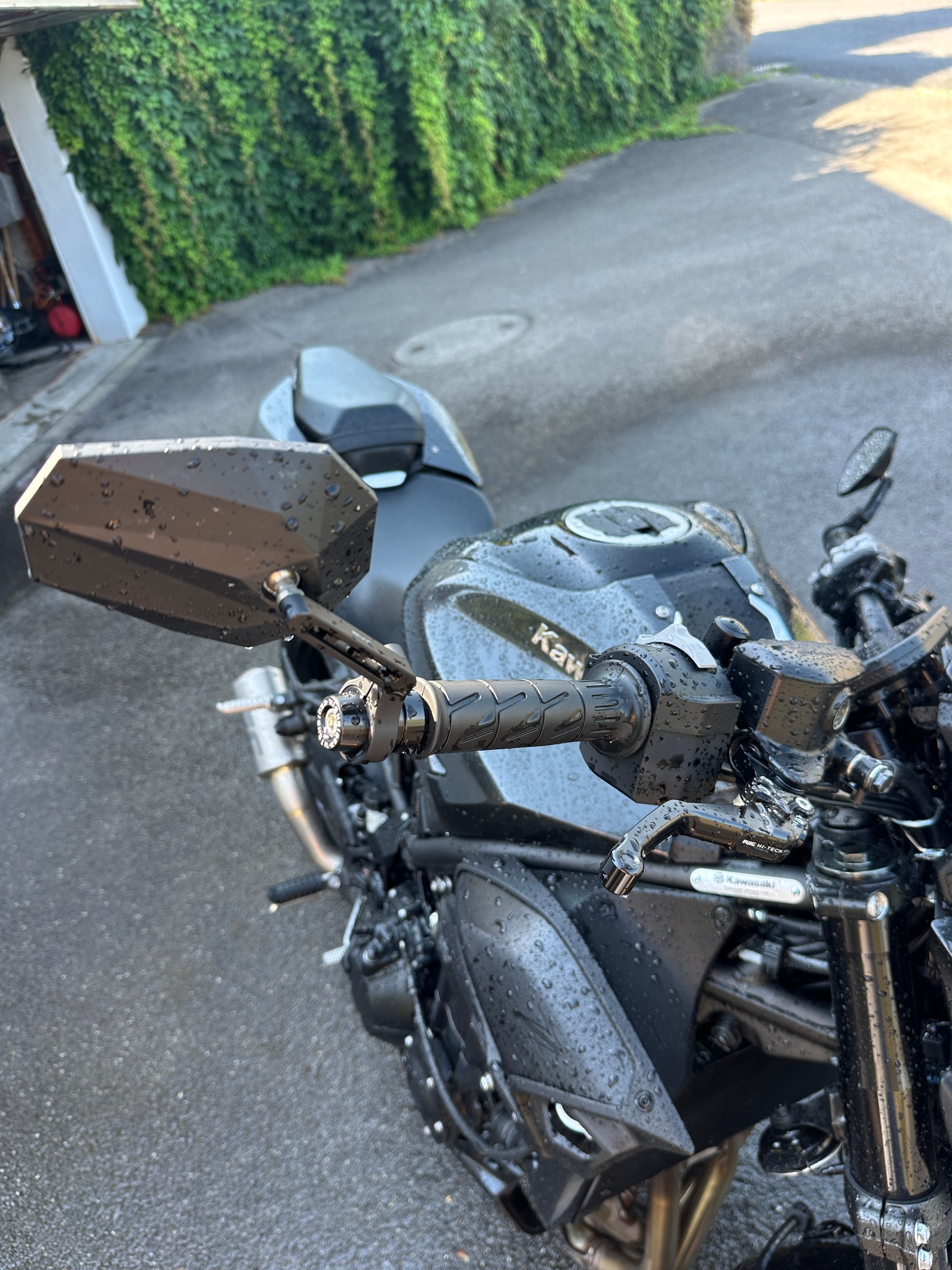 KAWASAKI Z 900-image-6