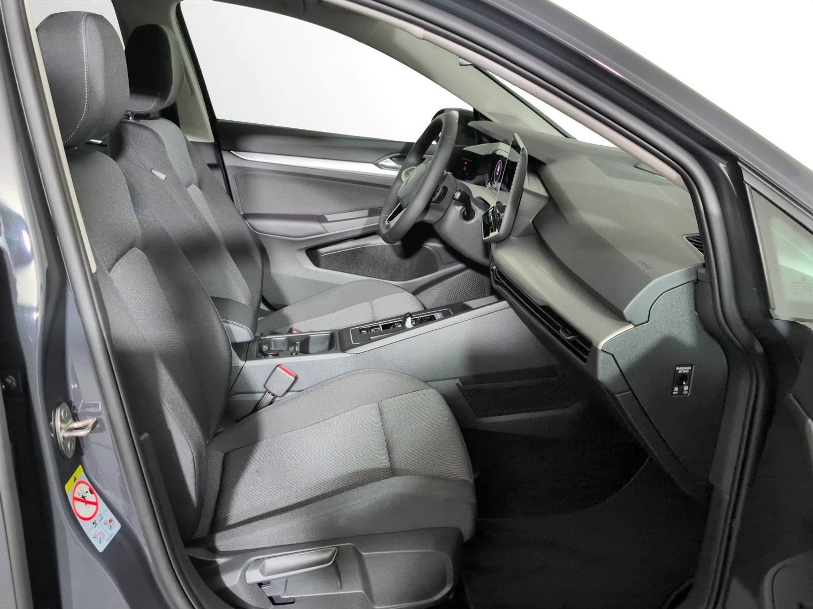 VW Golf 1.5 e TSI mHEV Value DSG-image-6