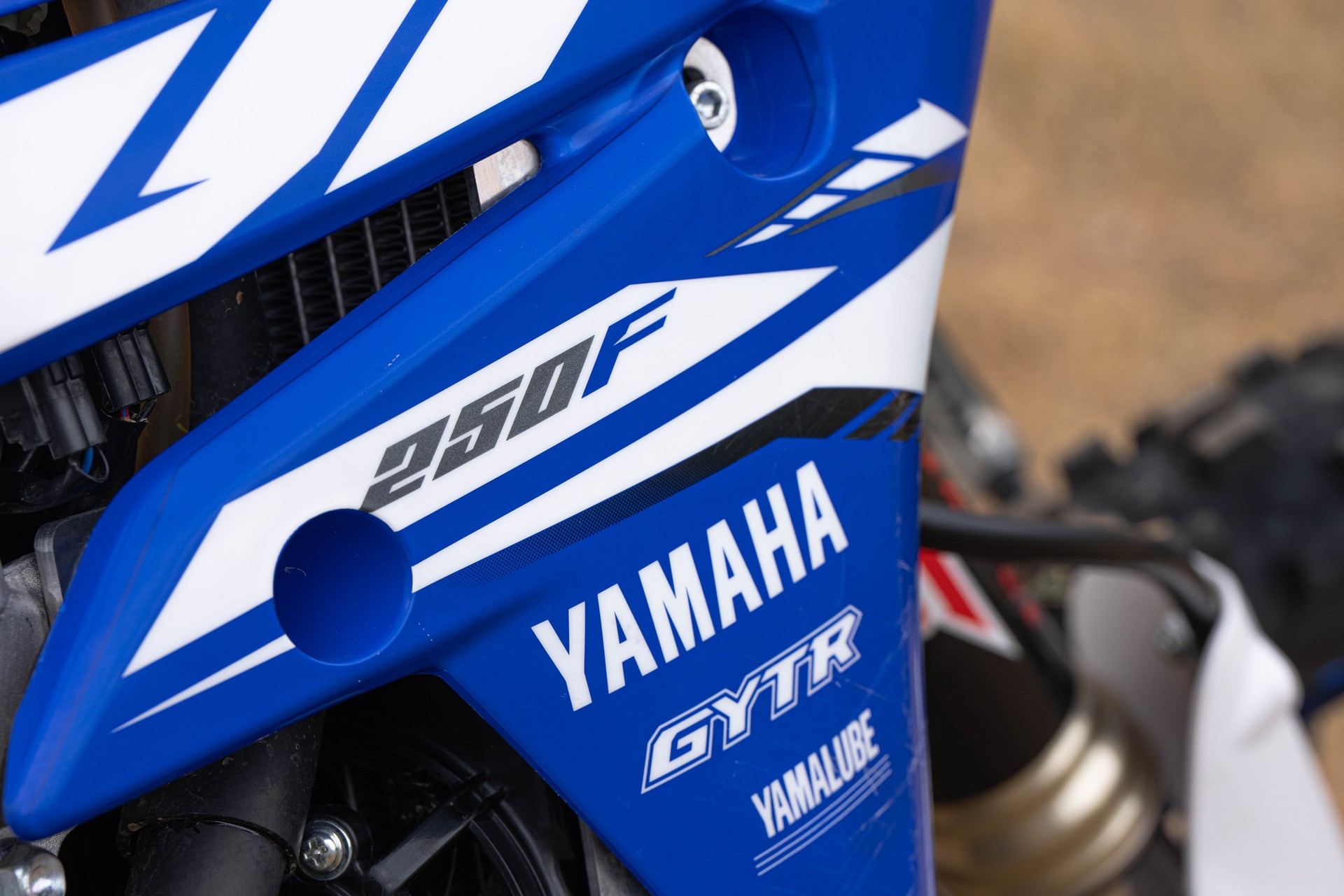 YAMAHA WR 250 F 4T-image-4