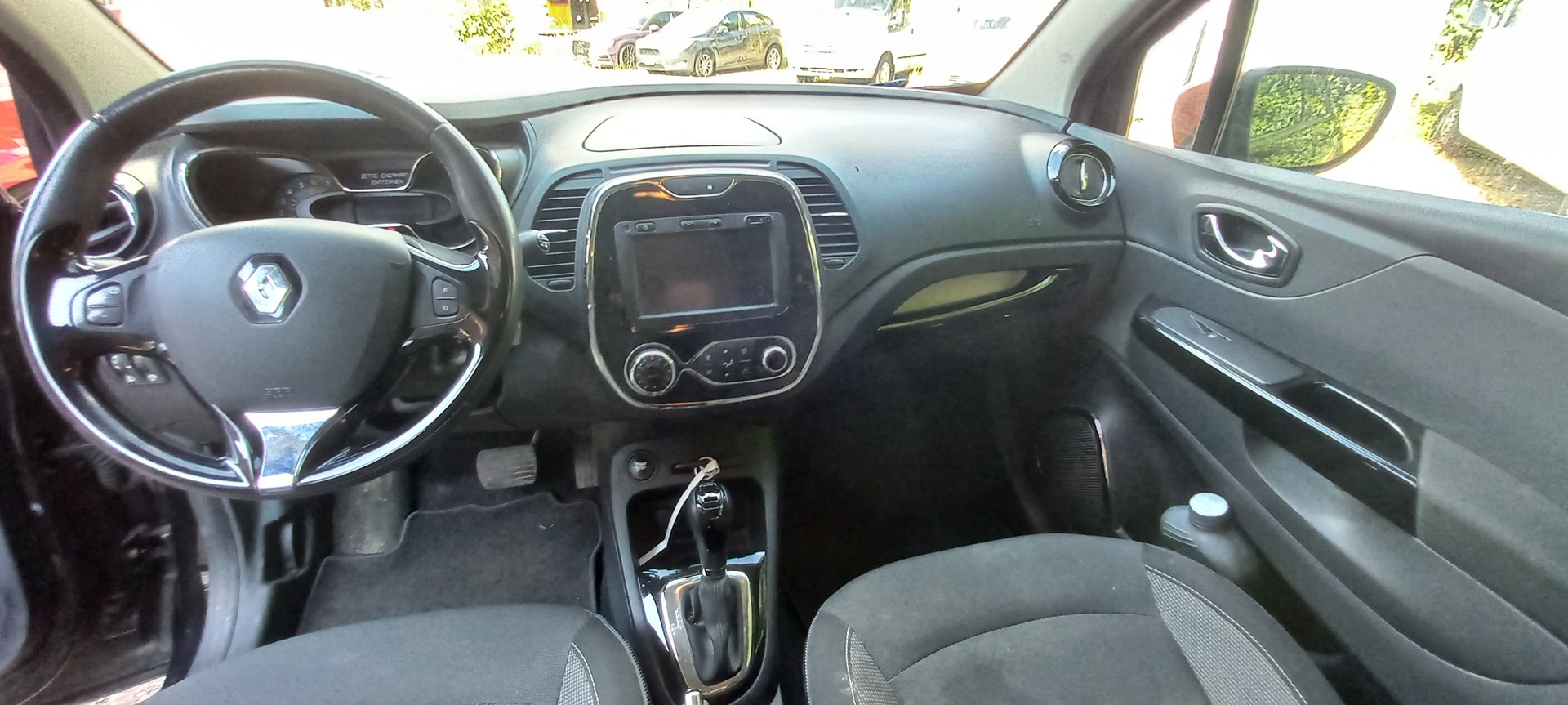 RENAULT Captur 1.2 T 16V Dynamique EDC-image-7