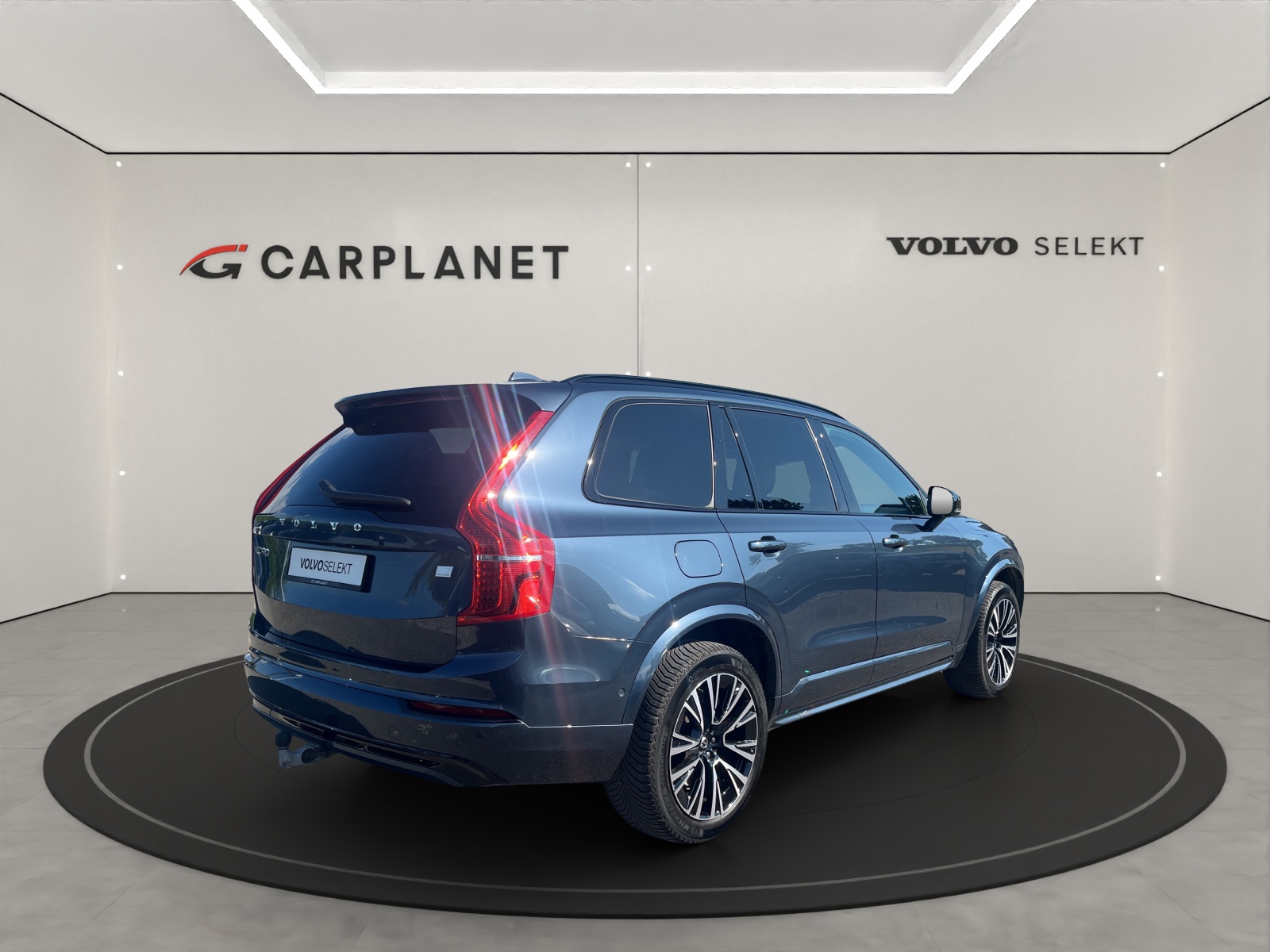 VOLVO XC90 T8 eAWD Ultim Dark-image-14