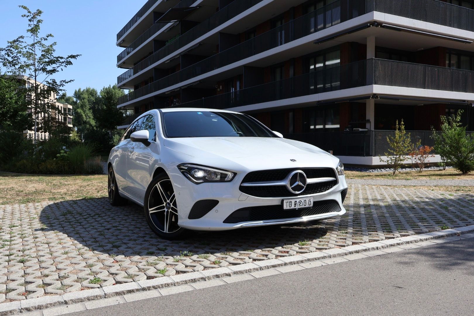 MERCEDES-BENZ CLA 180 Progressive Shooting Brake Aut.