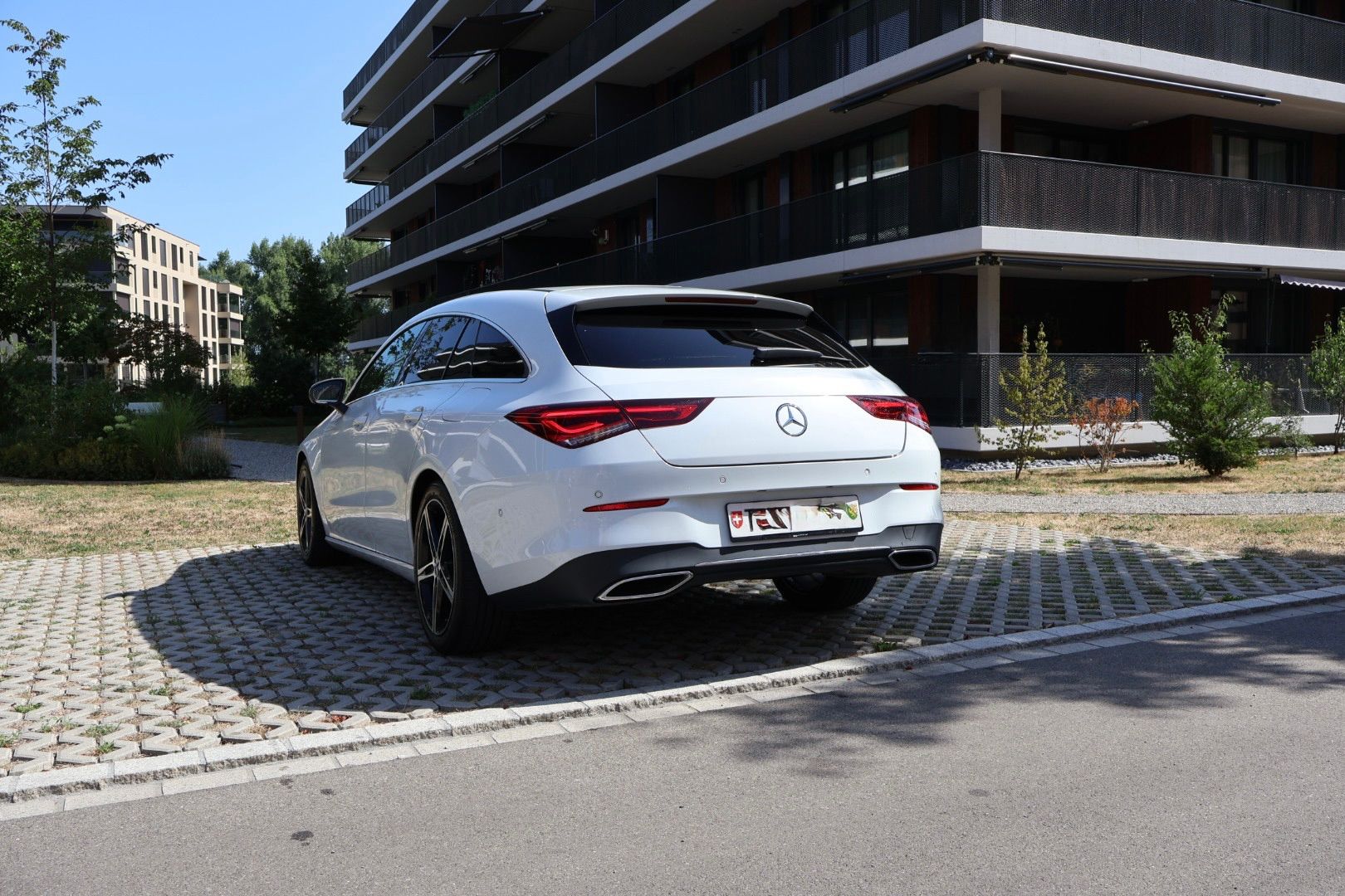 MERCEDES-BENZ CLA 180 Progressive Shooting Brake Aut.-showroom-element-2