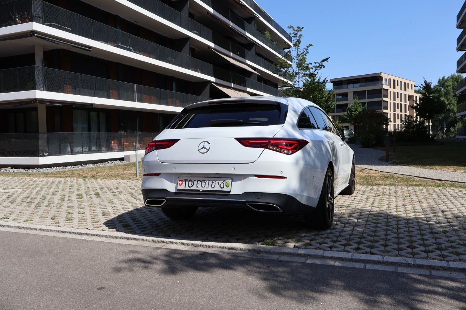 MERCEDES-BENZ CLA 180 Progressive Shooting Brake Aut.-showroom-element-3