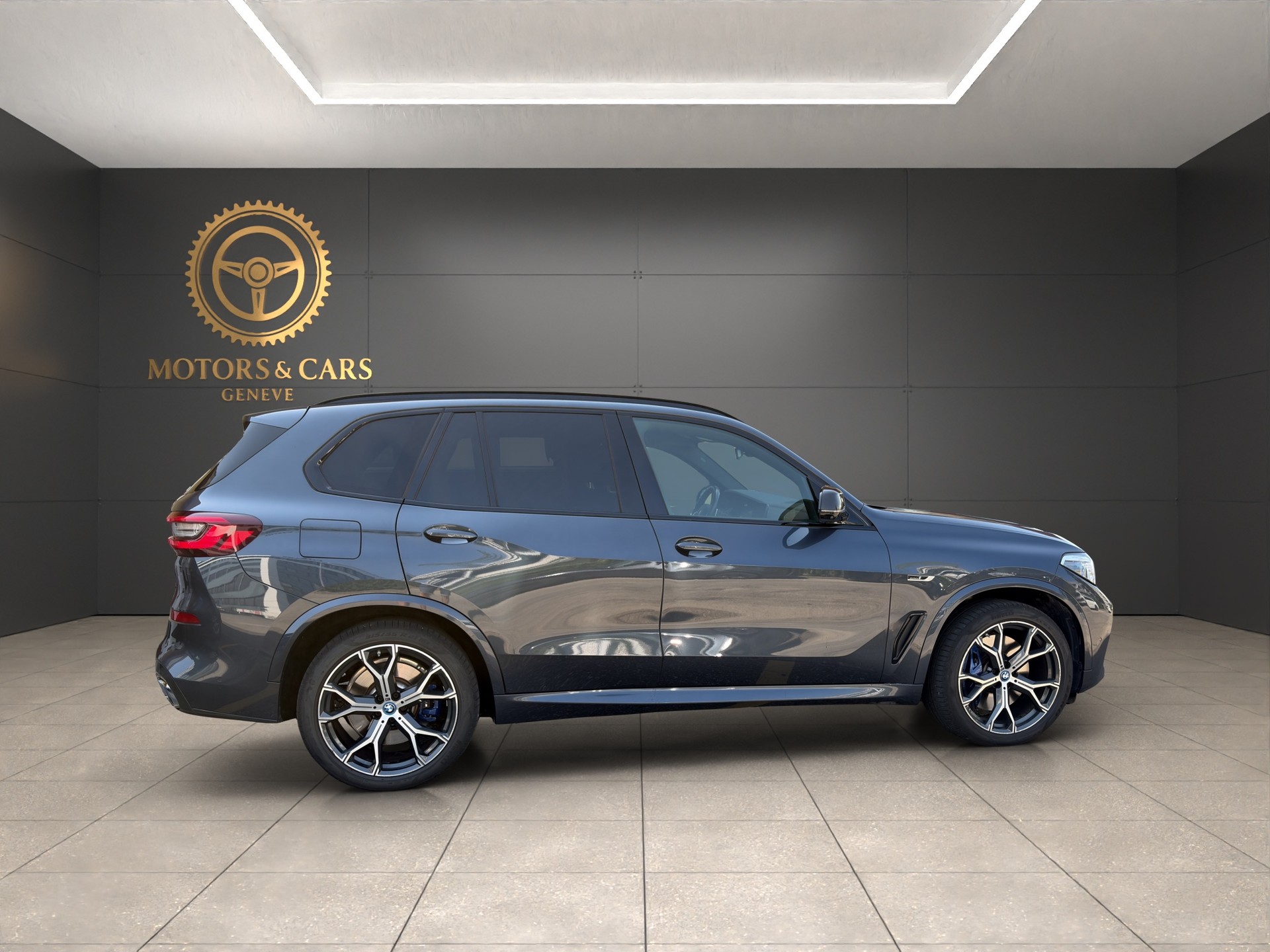 BMW X5 xDrive45e M Sport Steptronic-image-5