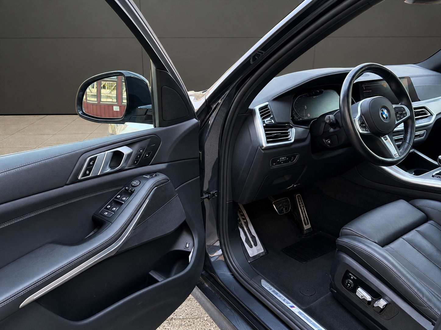 BMW X5 xDrive45e M Sport Steptronic-image-9