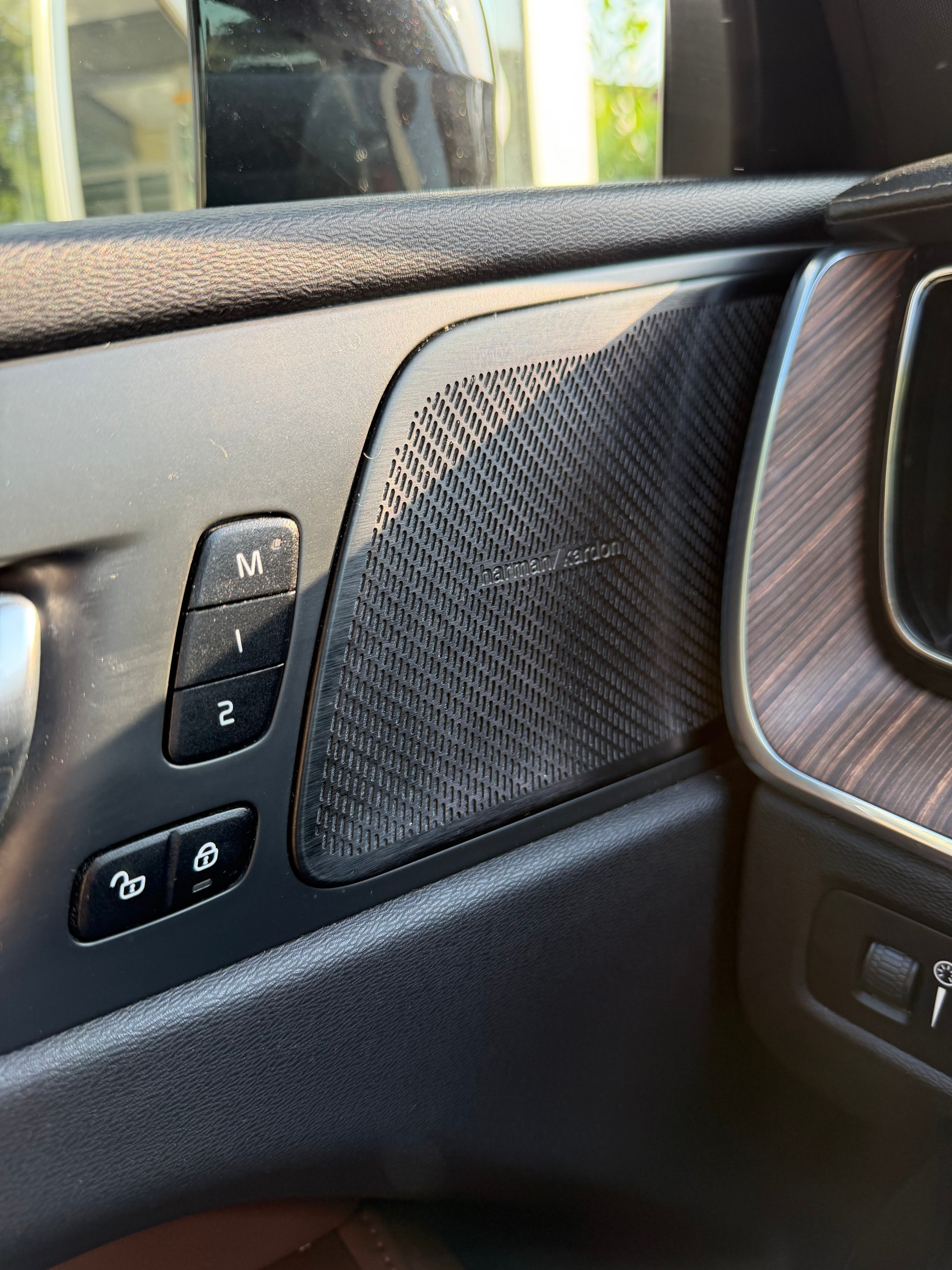 VOLVO XC60 T8 eAWD Inscription Geartronic-image-5