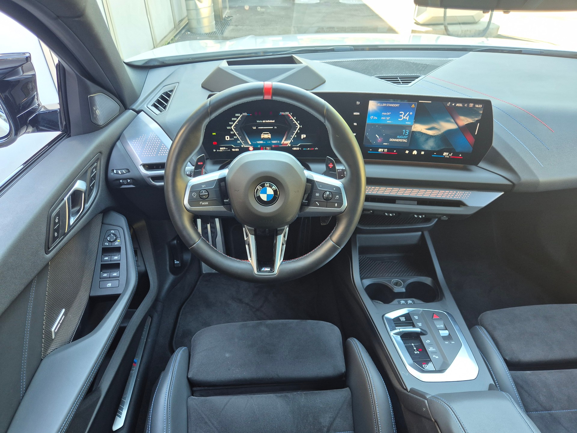 BMW M135 xDrive M Sport Pro-image-13