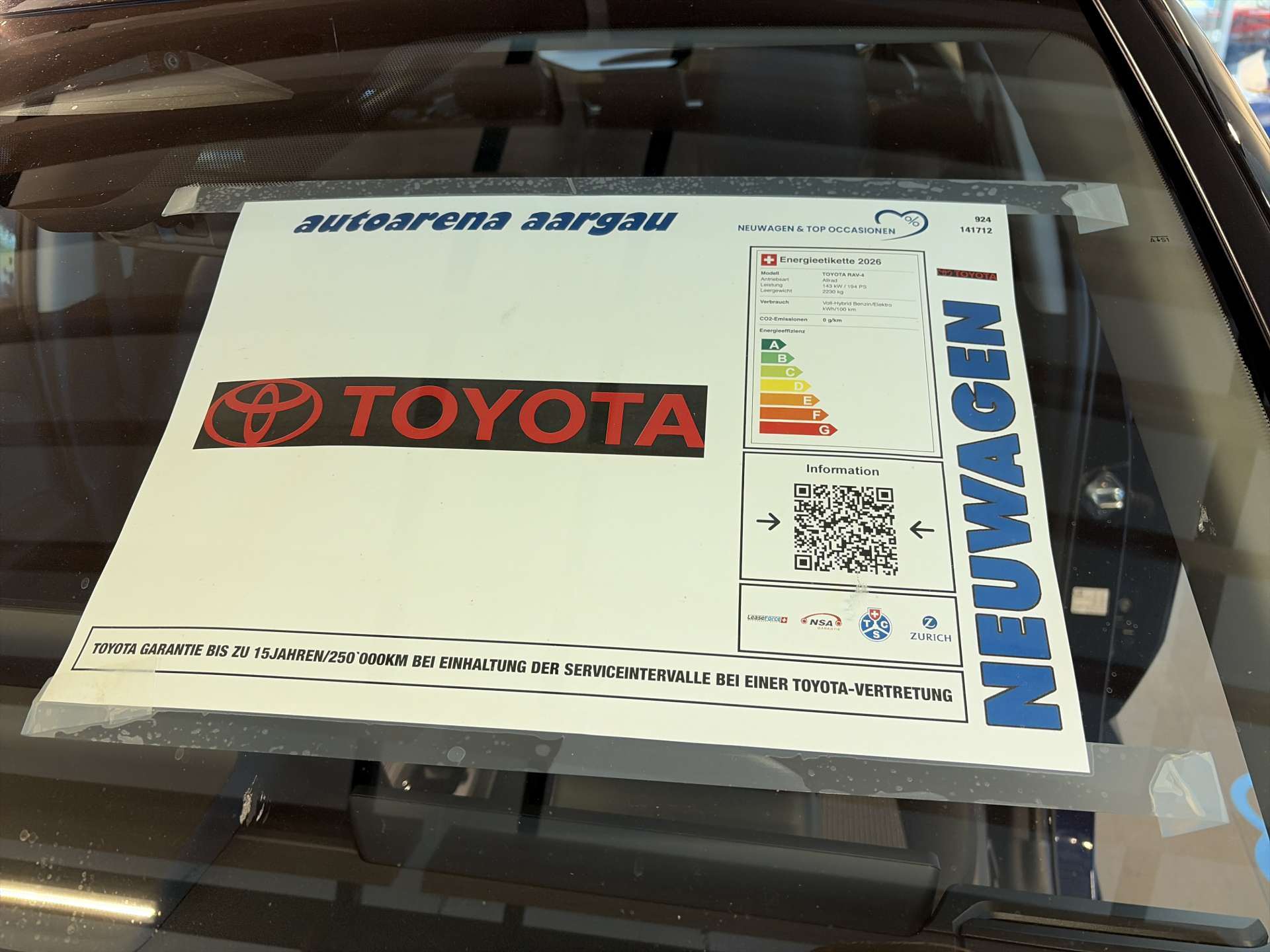 TOYOTA RAV-4 2.5 HSD Trend e-CVT AWD NEUES MODELL Automat-showroom-element-3