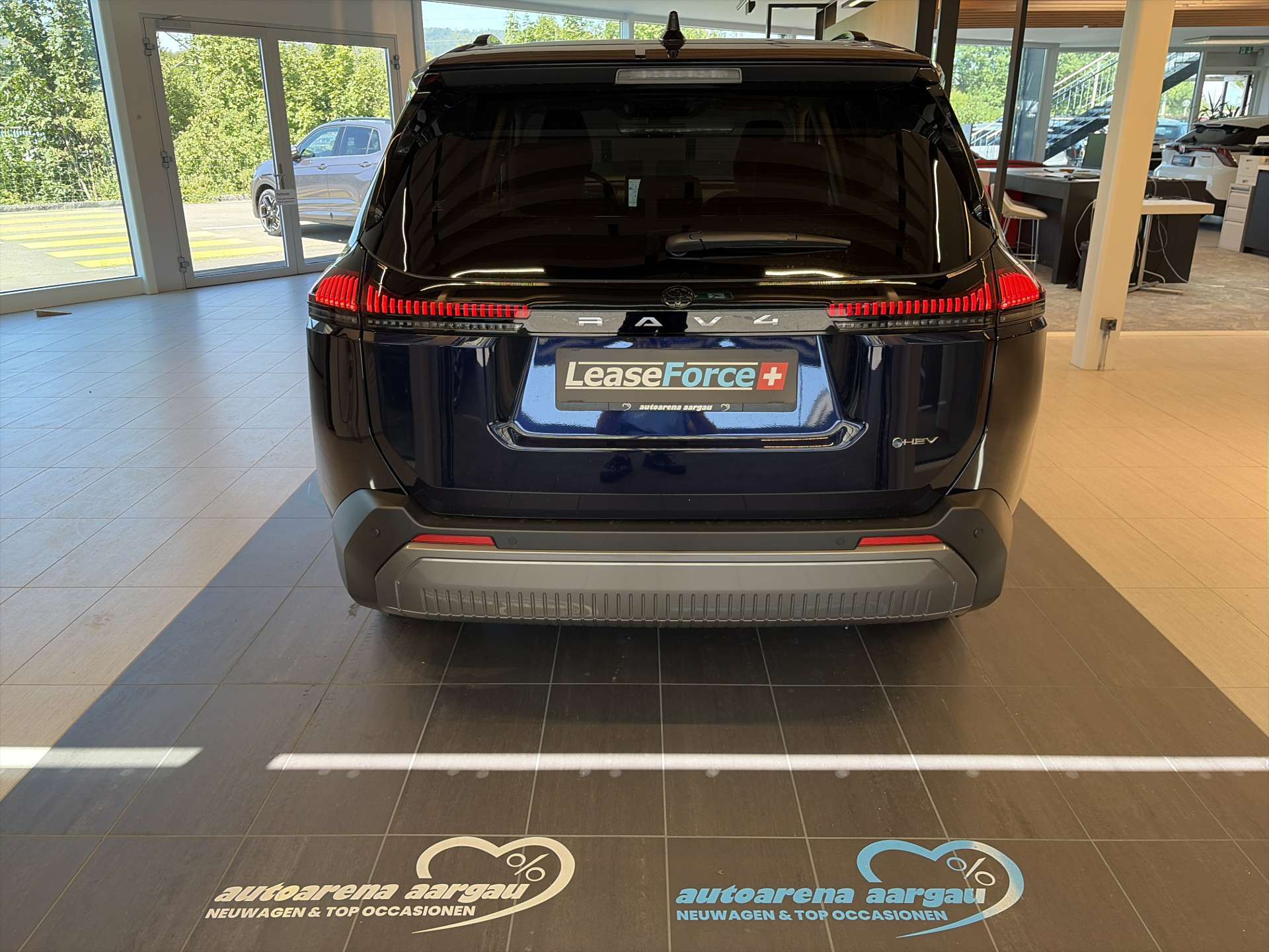 TOYOTA RAV-4 2.5 HSD Trend e-CVT AWD NEUES MODELL Automat-image-12