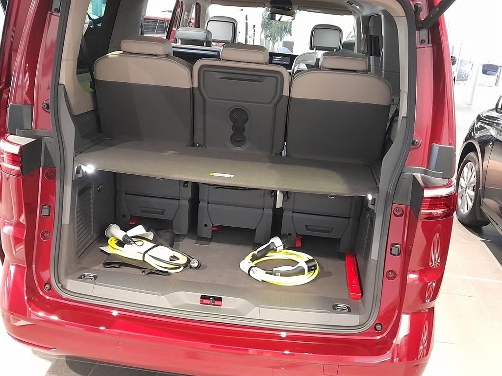 VW Multivan 1.5 eHybrid Life Lang DSG-showroom-element-3