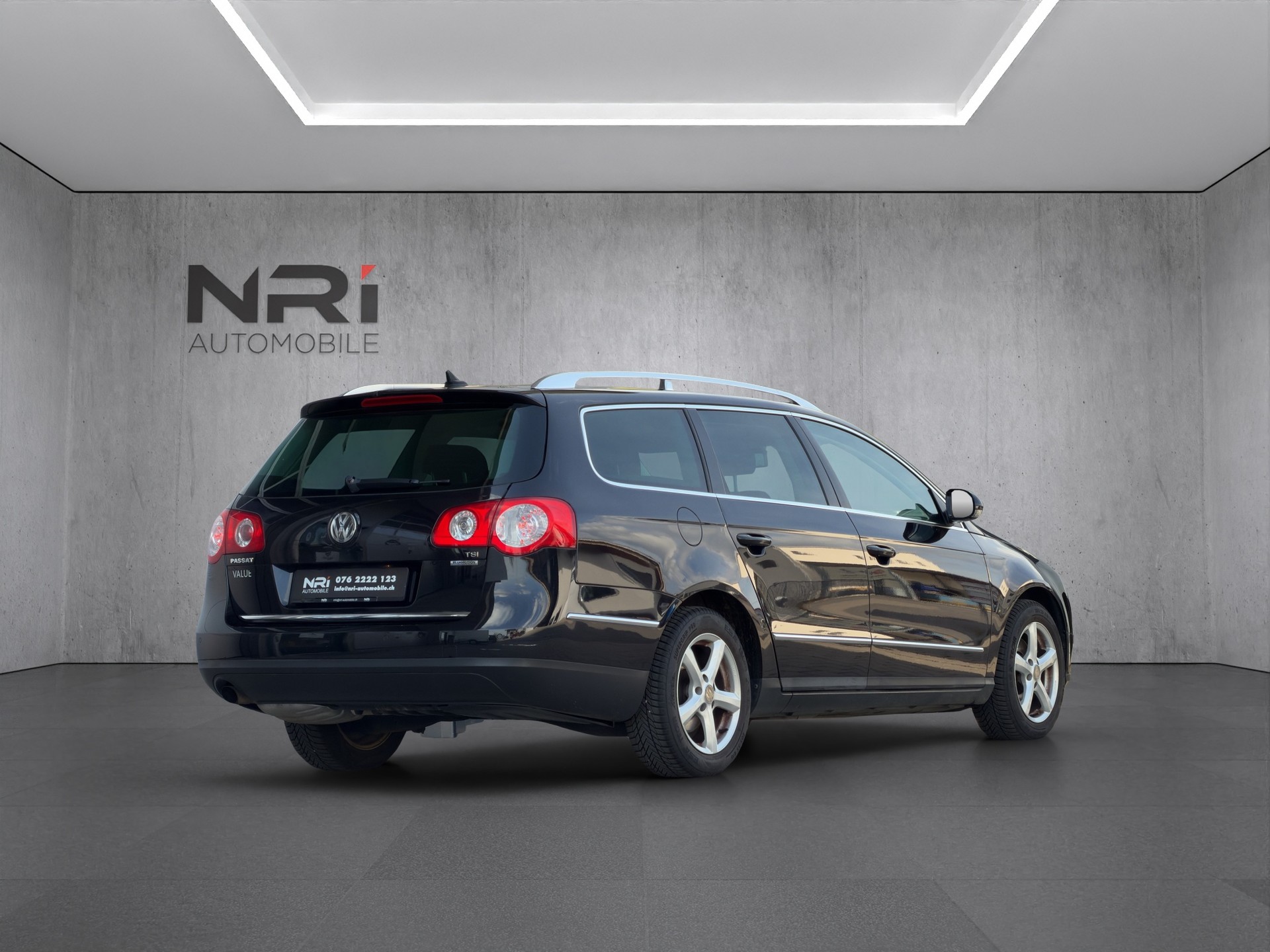 VW Passat Variant 1.4 TSI BlueMotion Value-image-4