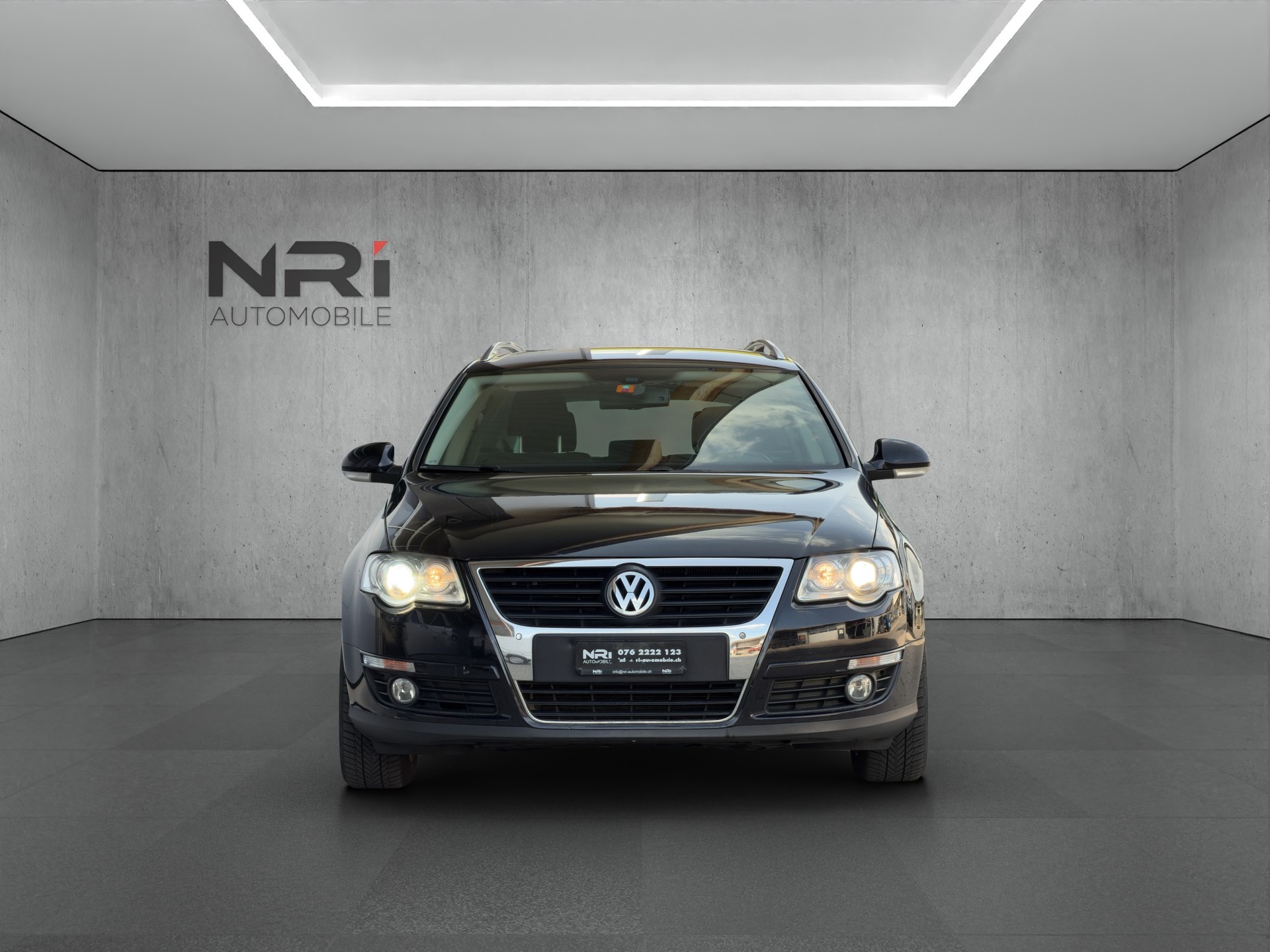 VW Passat Variant 1.4 TSI BlueMotion Value-showroom-element-1