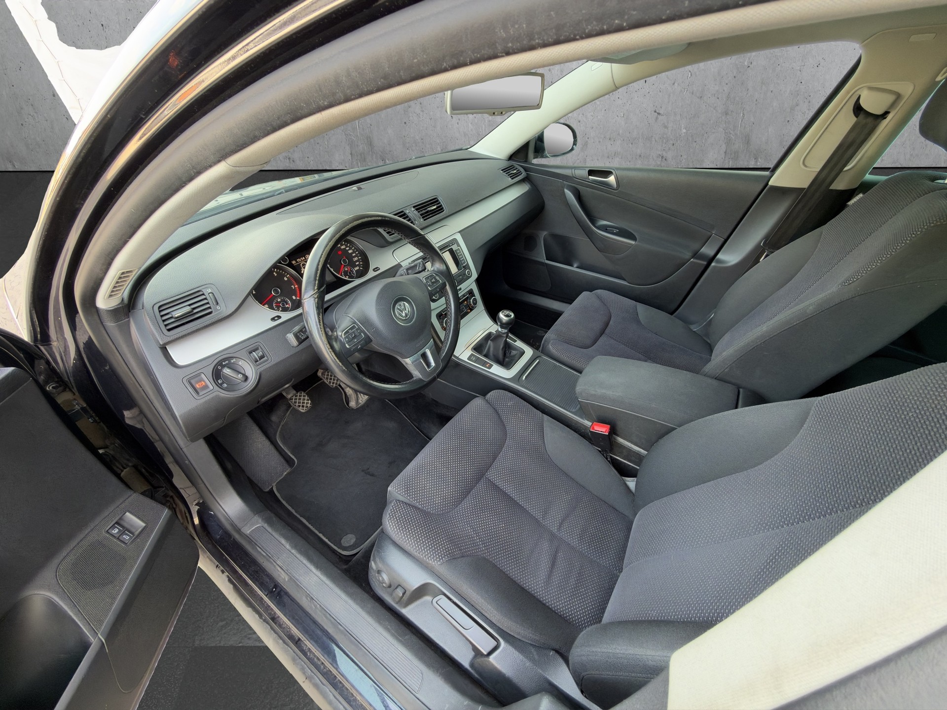 VW Passat Variant 1.4 TSI BlueMotion Value-image-9
