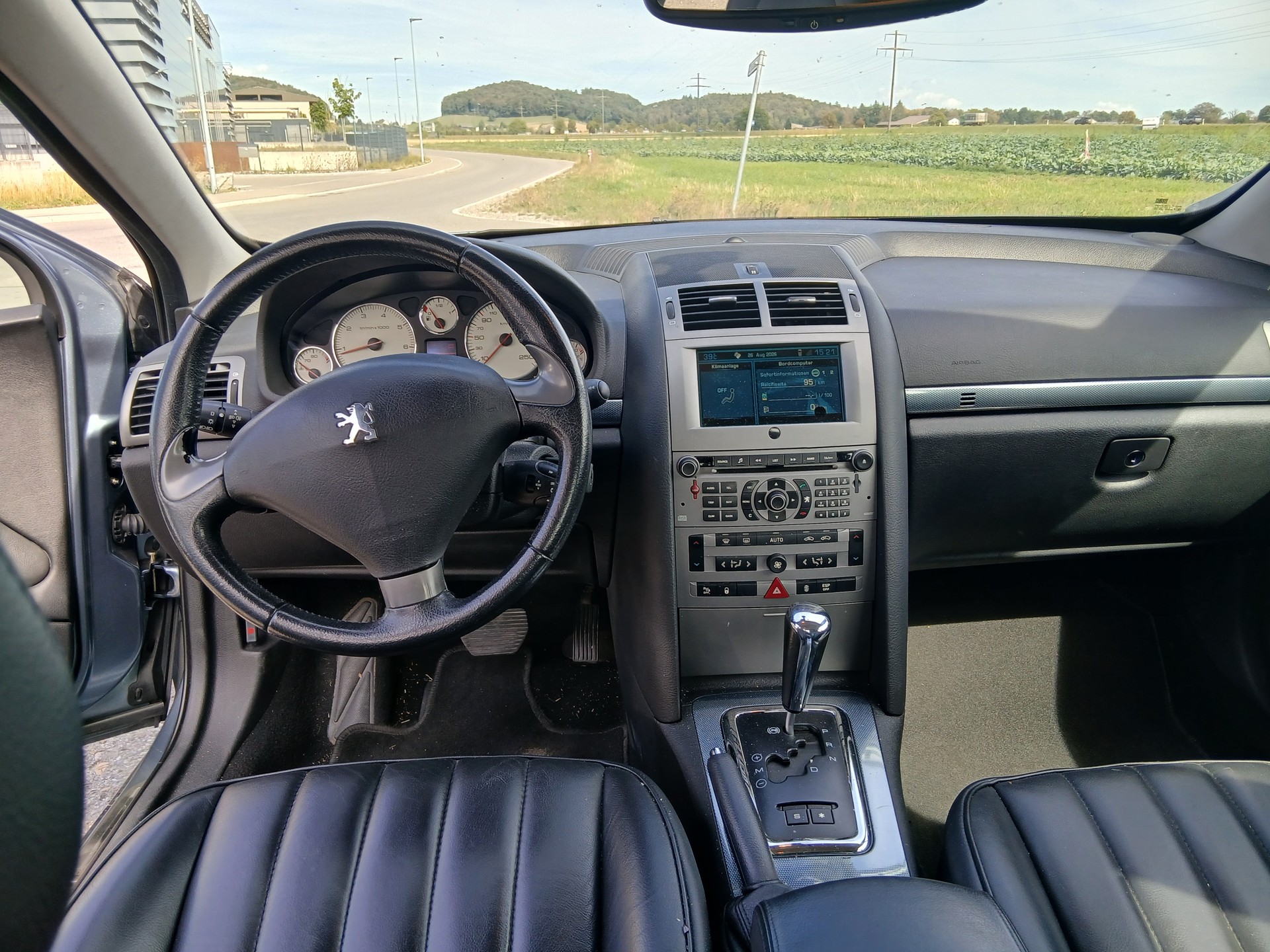 PEUGEOT 407 3.0 ST Dynamic Automatic-image-6