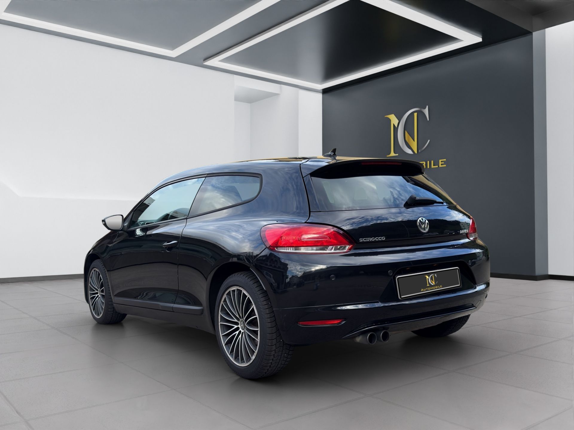 VW Scirocco 2.0 TSI-showroom-element-3