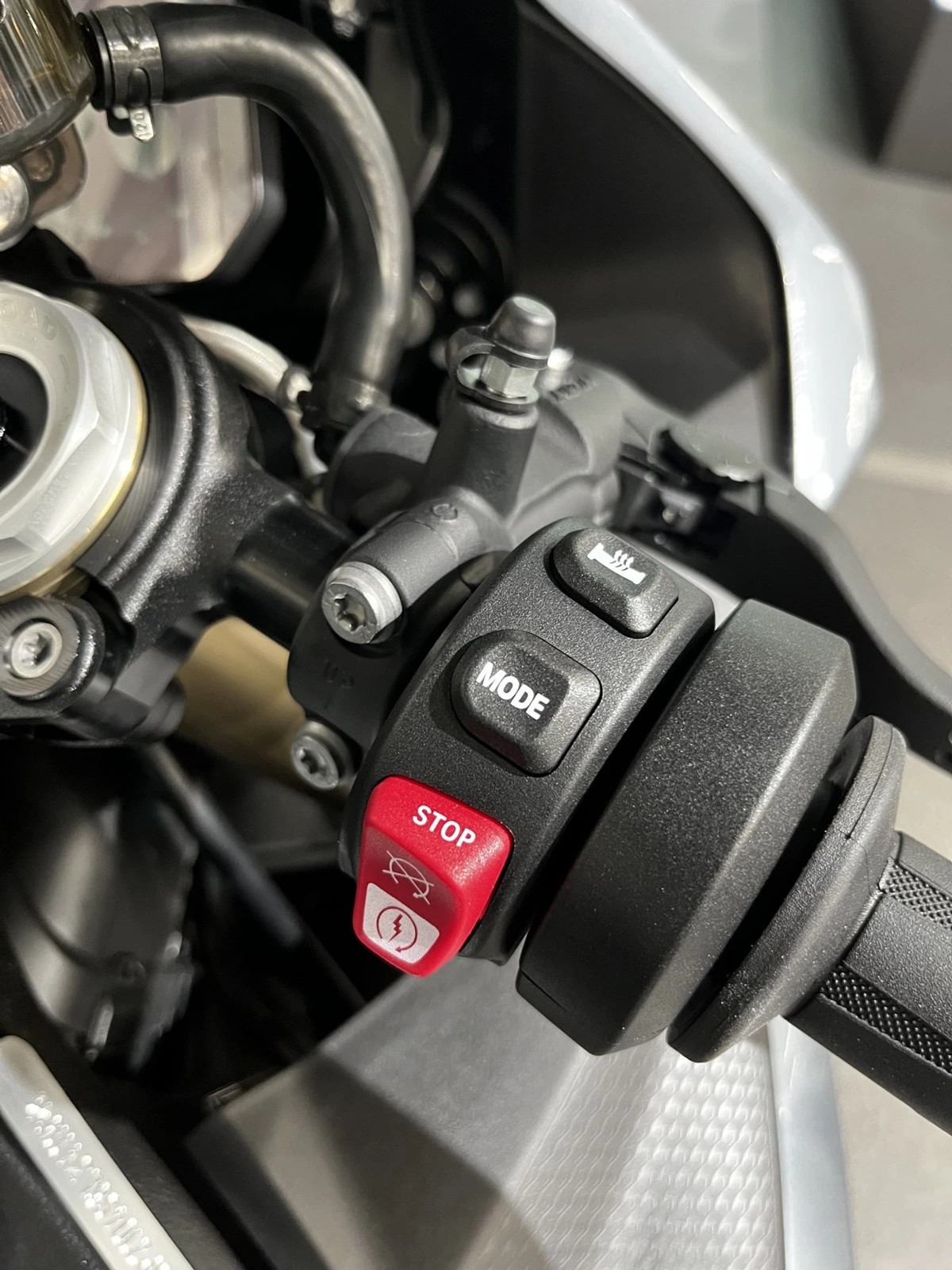 BMW S 1000 RR-image-7