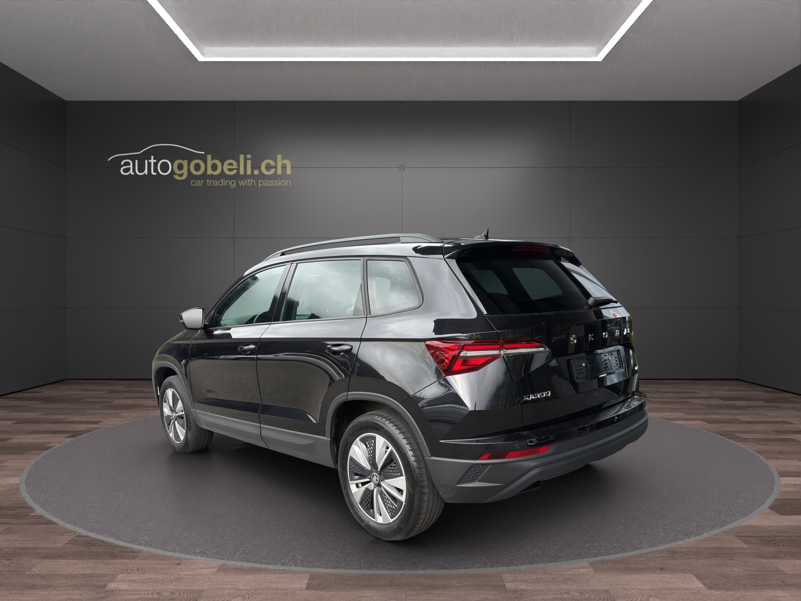 SKODA Karoq 2.0 TDI CR Ambition 4x4 DSG-showroom-element-1