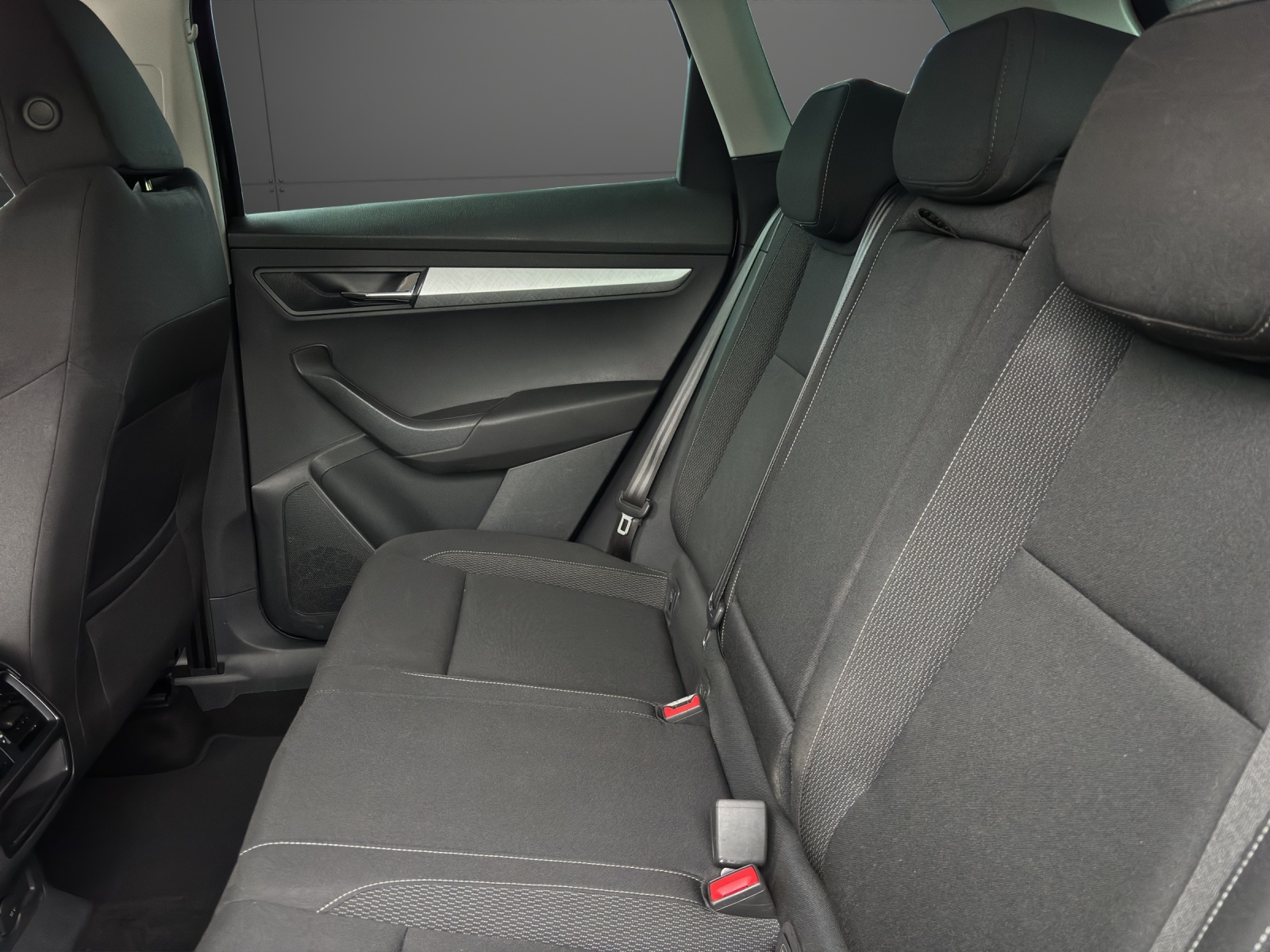 SKODA Karoq 2.0 TDI CR Ambition 4x4 DSG-image-11