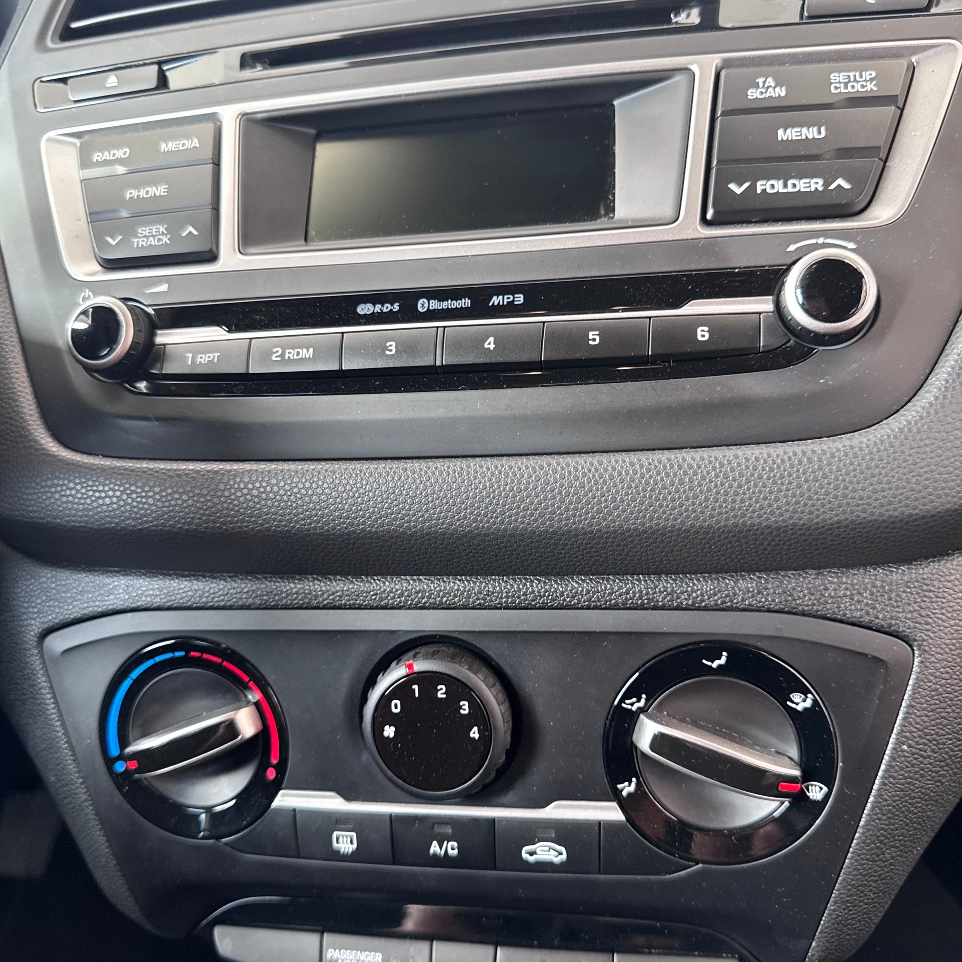 HYUNDAI i20 1.0 T-GDi Amplia-image-18