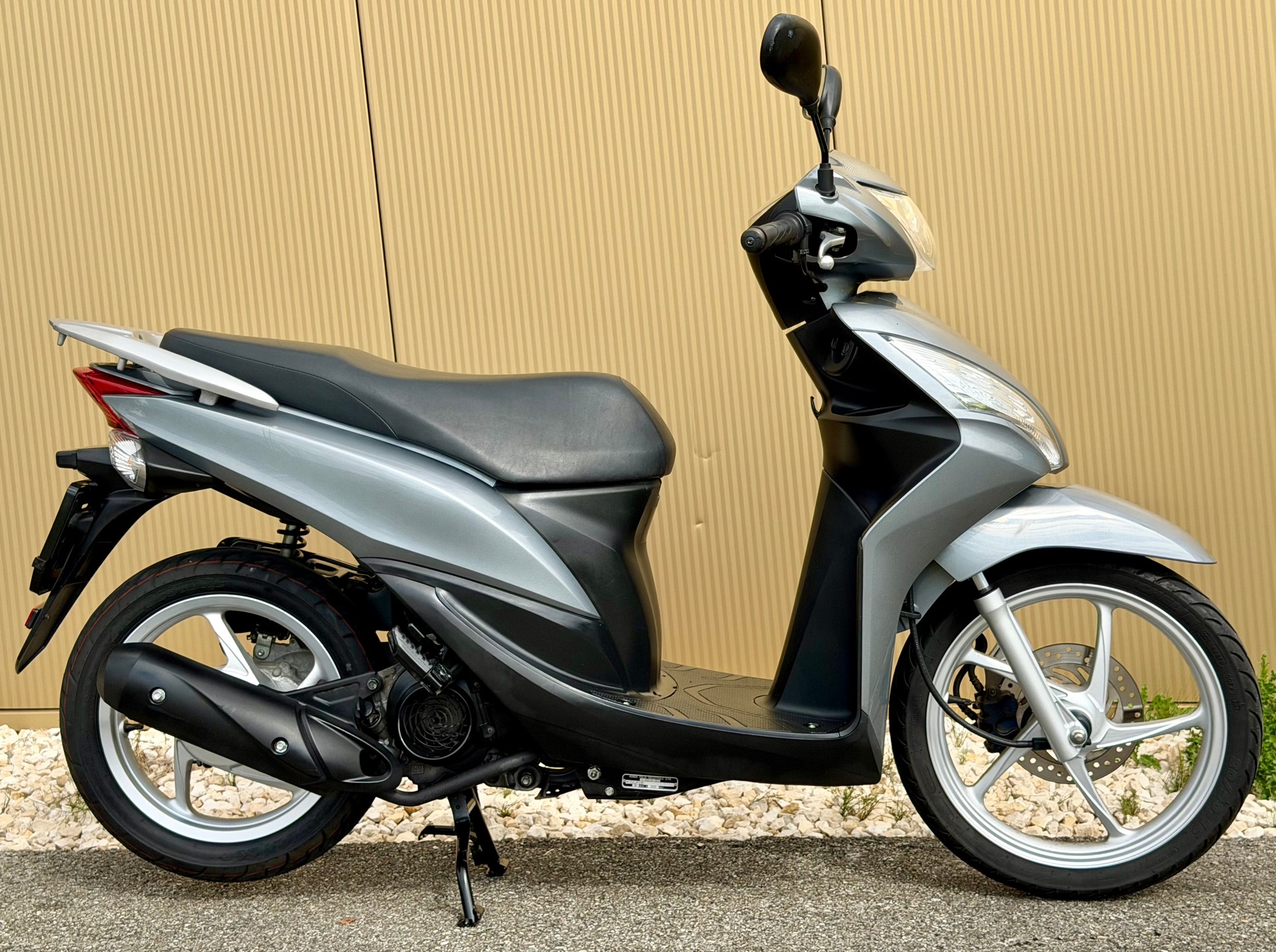 HONDA NSC Vision 110 16''-image-3