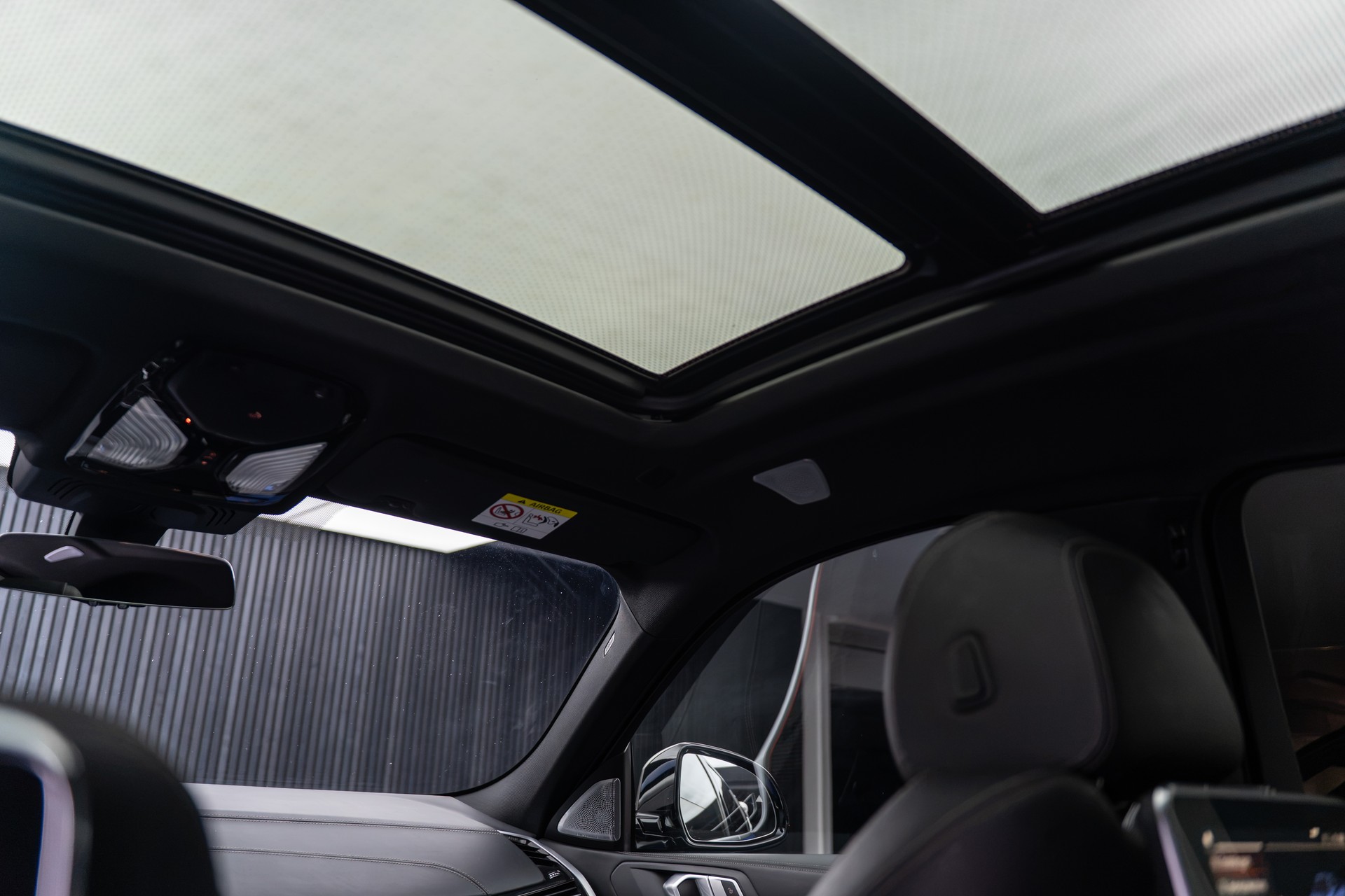 BMW X6 M50d-image-19