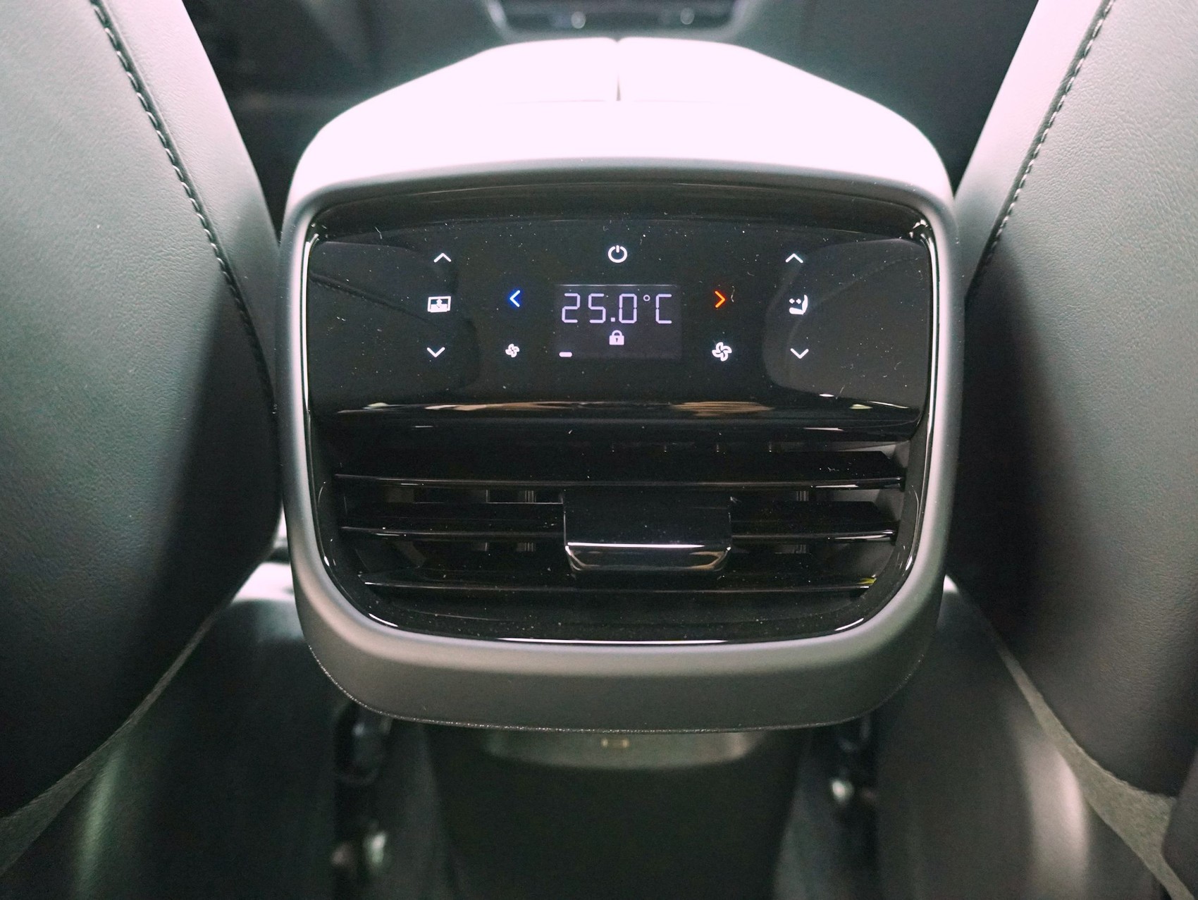 MAZDA CX-6e Takumi-image-25