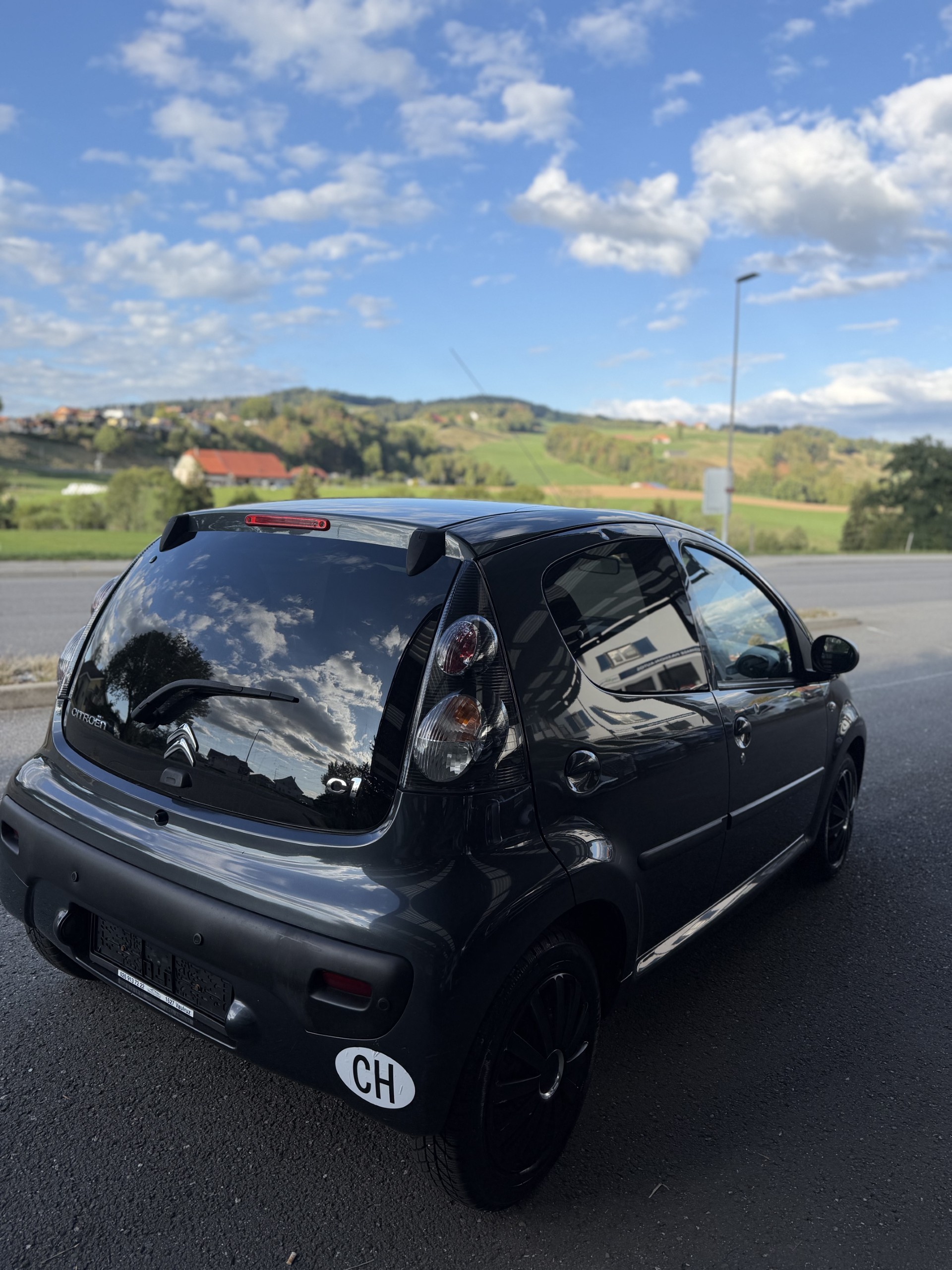 CITROEN C1 1.0i Exclusive EGS-image-3