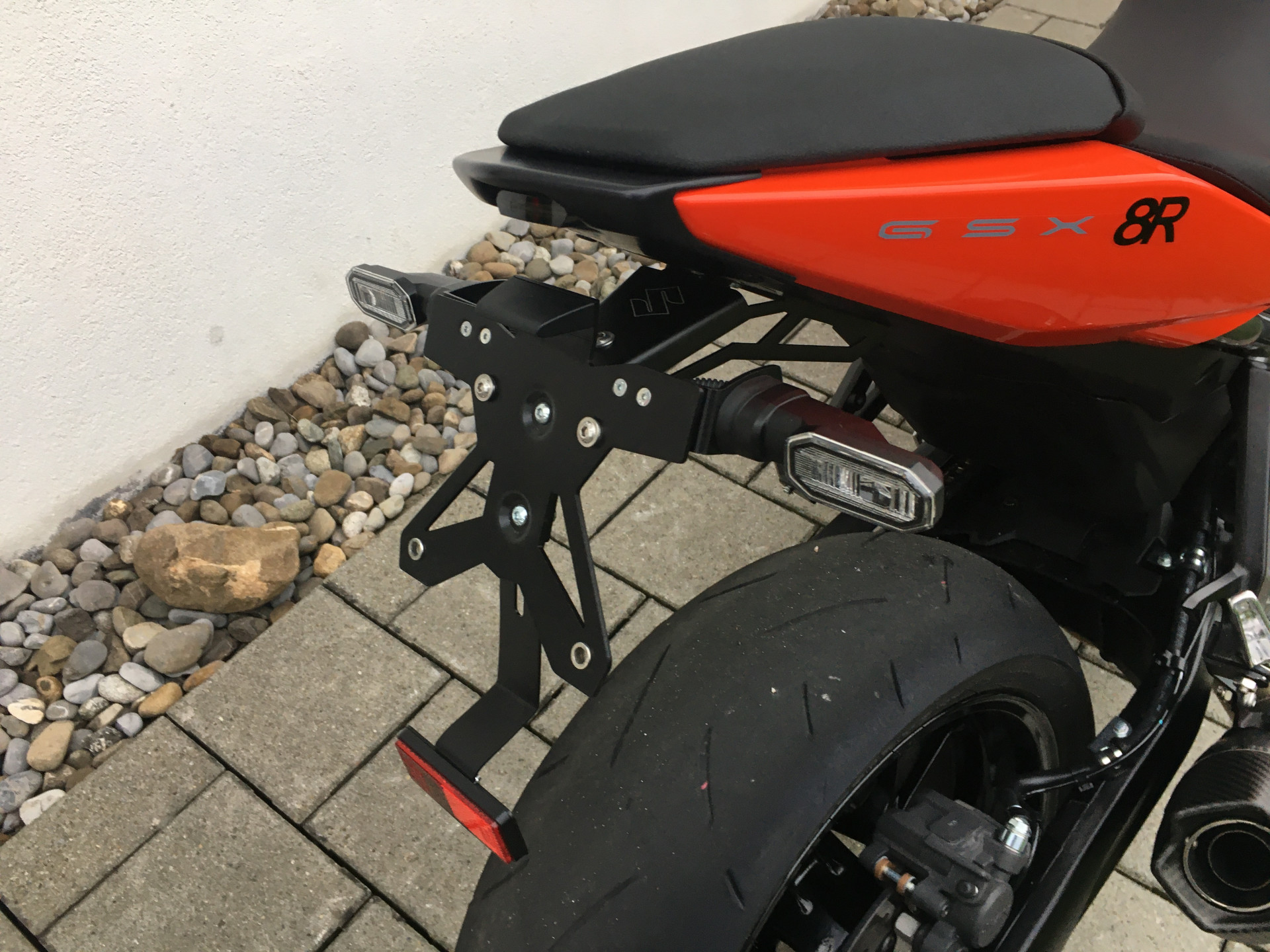 SUZUKI GSX-8R-image-1
