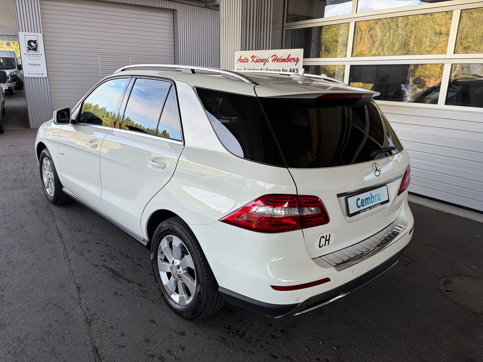 MERCEDES-BENZ ML 350 BlueTEC Edition 4Matic 7G-Tronic. AHK 3.500 kg-showroom-element-2